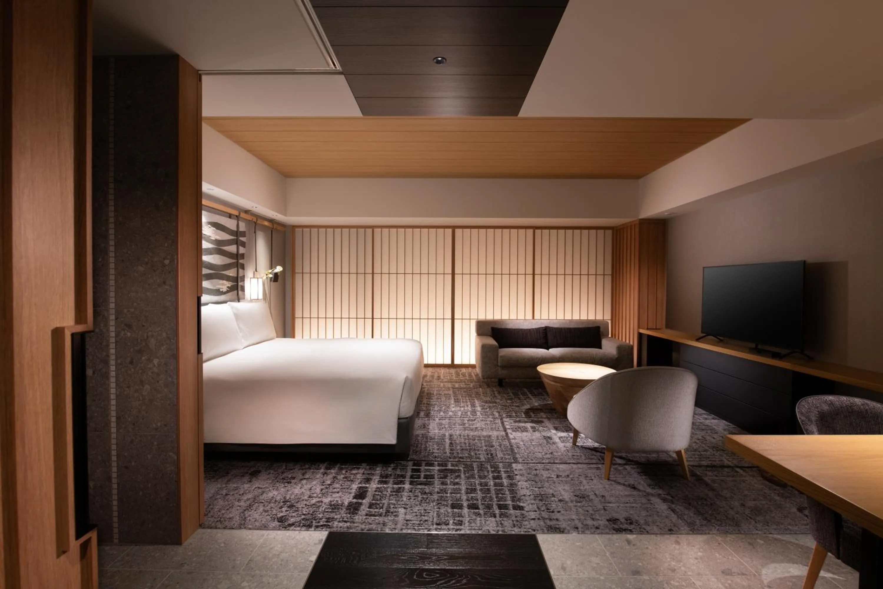 Photo of the whole room, Bed in Hilton Kyoto
