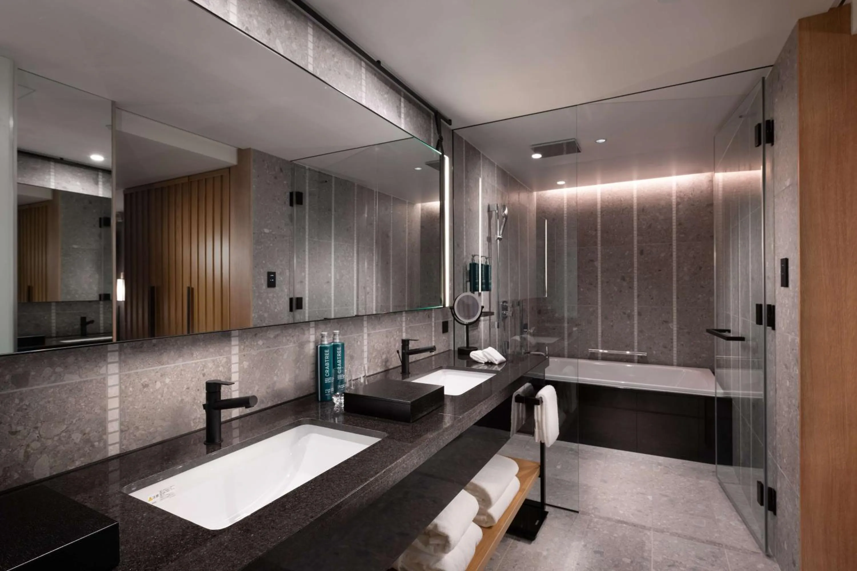 Shower in Hilton Kyoto