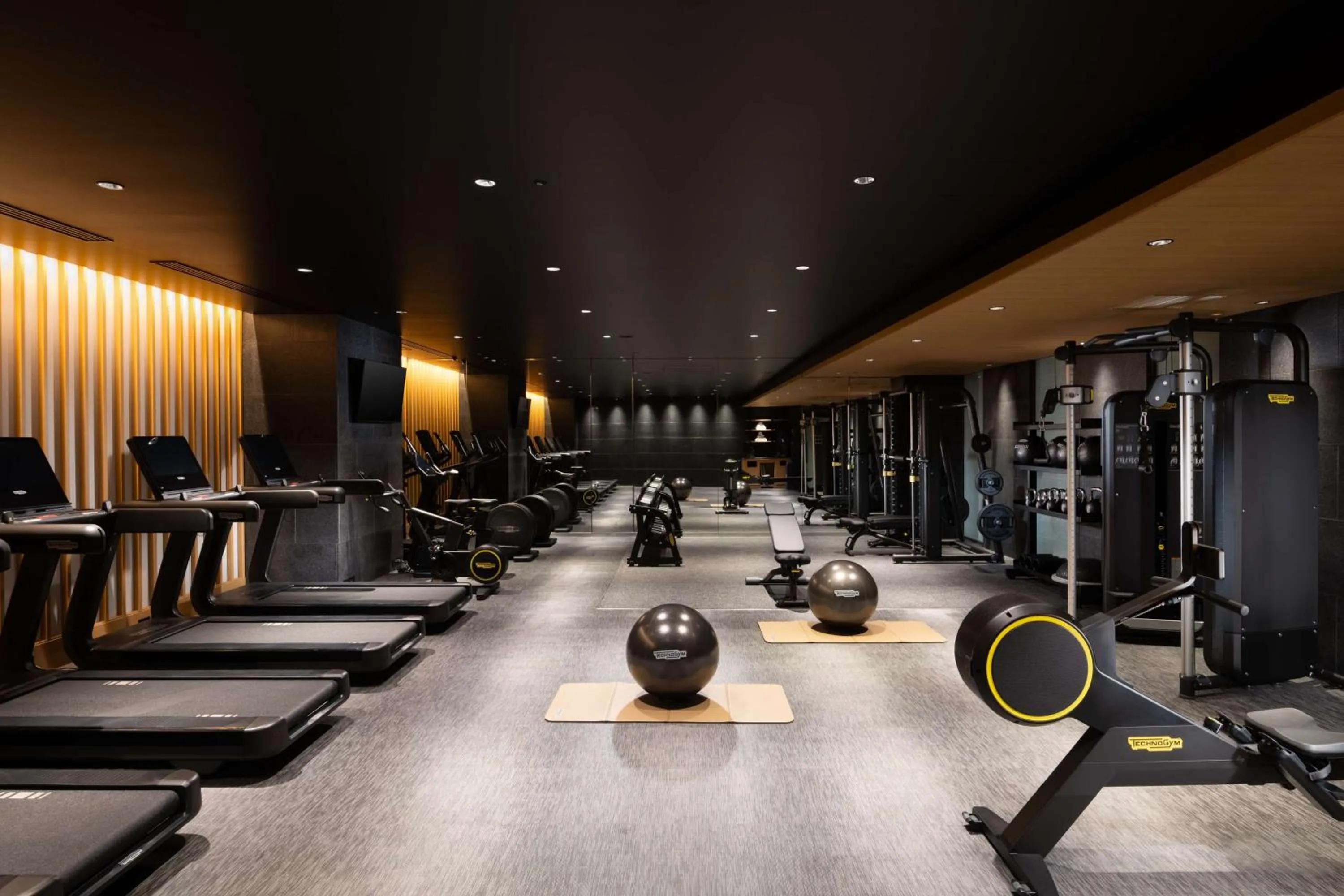 Fitness centre/facilities in Hilton Kyoto