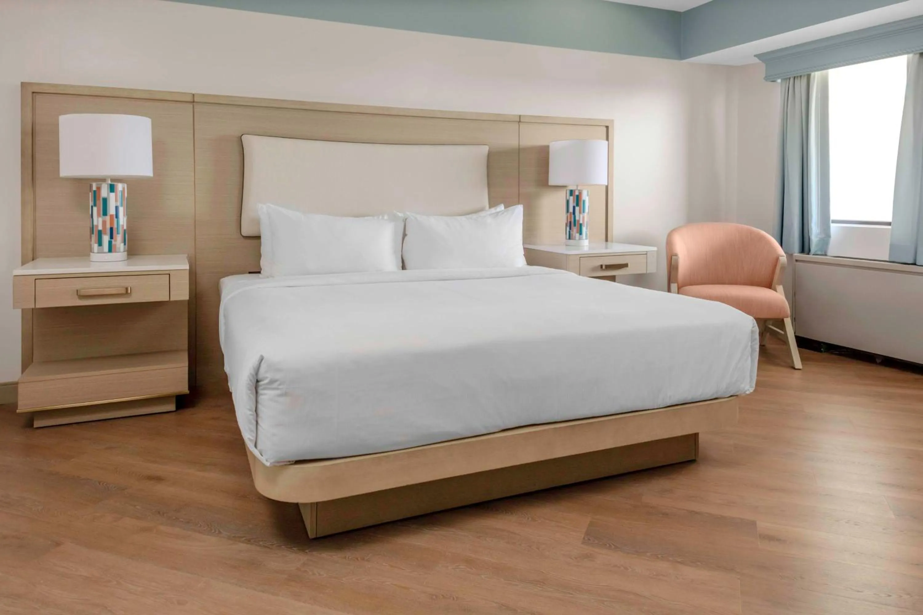 Bed in The Ellie Beach Resort Myrtle Beach, Tapestry By Hilton