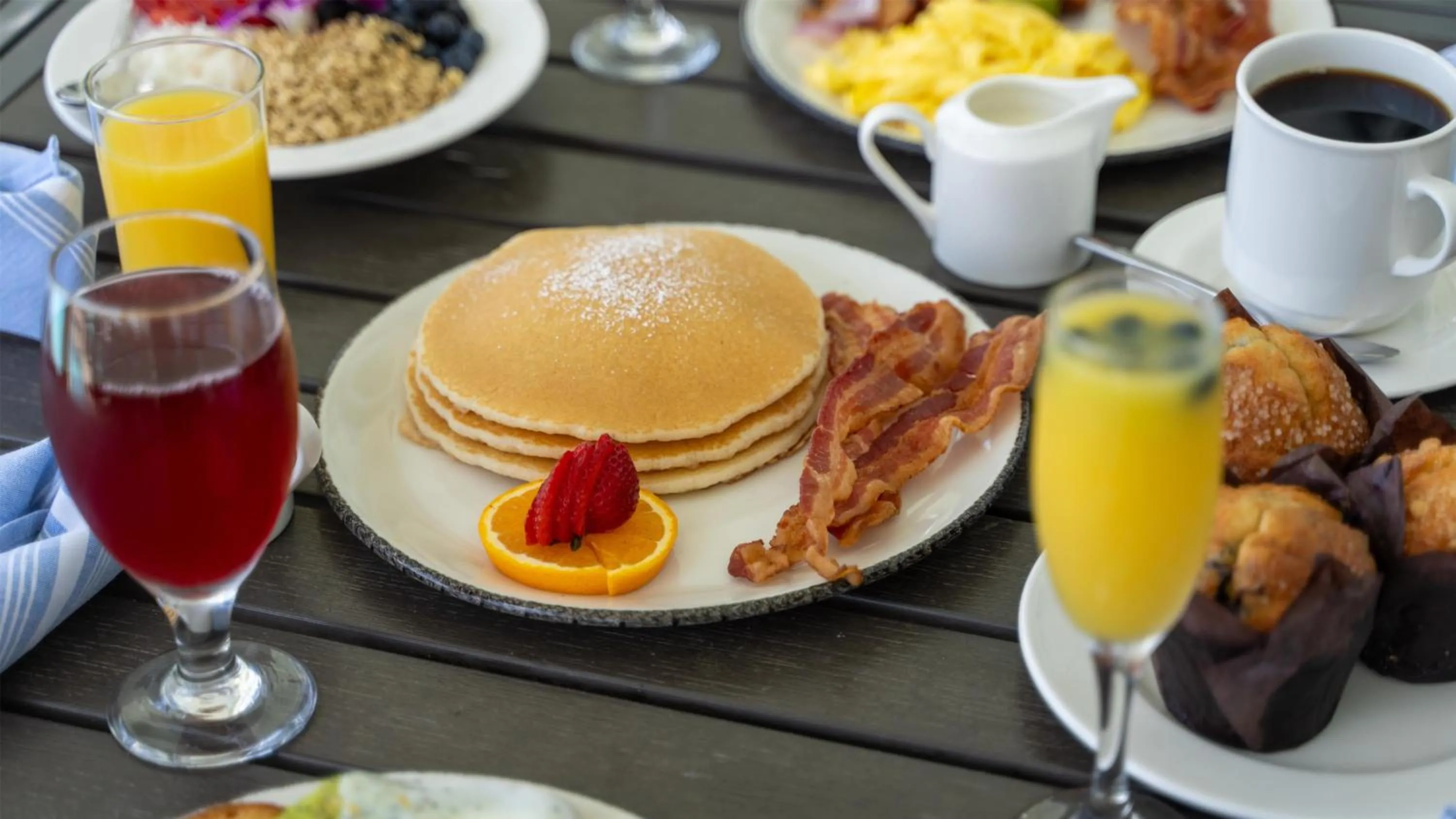 Restaurant/places to eat in The Ellie Beach Resort Myrtle Beach, Tapestry By Hilton