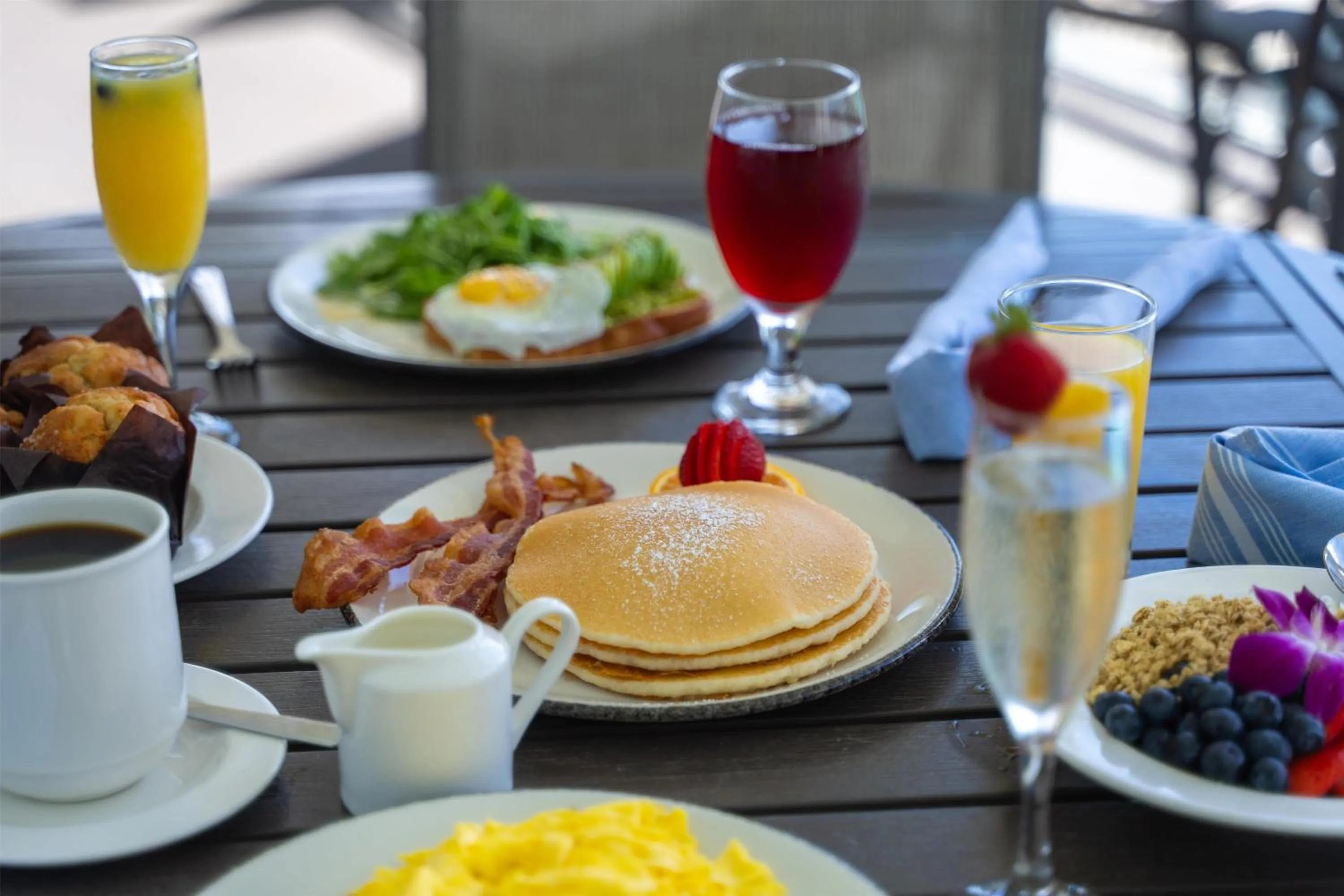 Restaurant/places to eat in The Ellie Beach Resort Myrtle Beach, Tapestry By Hilton