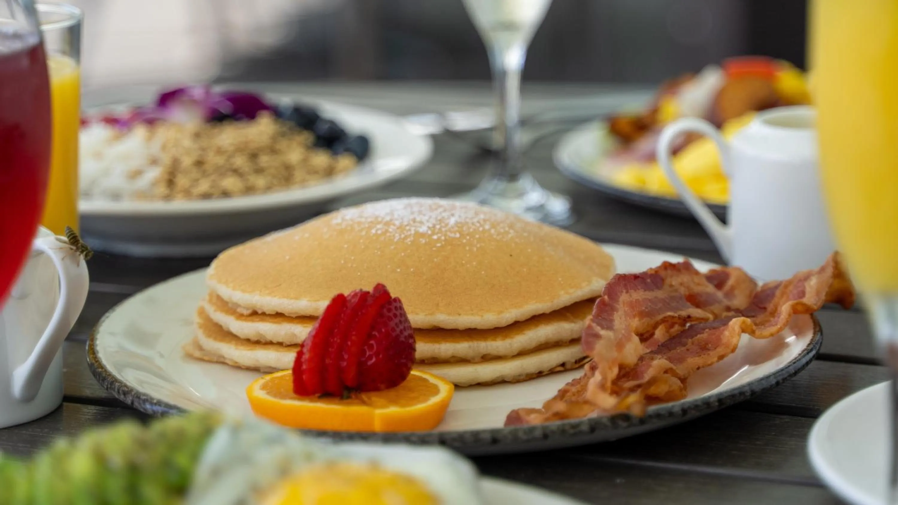 Restaurant/places to eat in The Ellie Beach Resort Myrtle Beach, Tapestry By Hilton