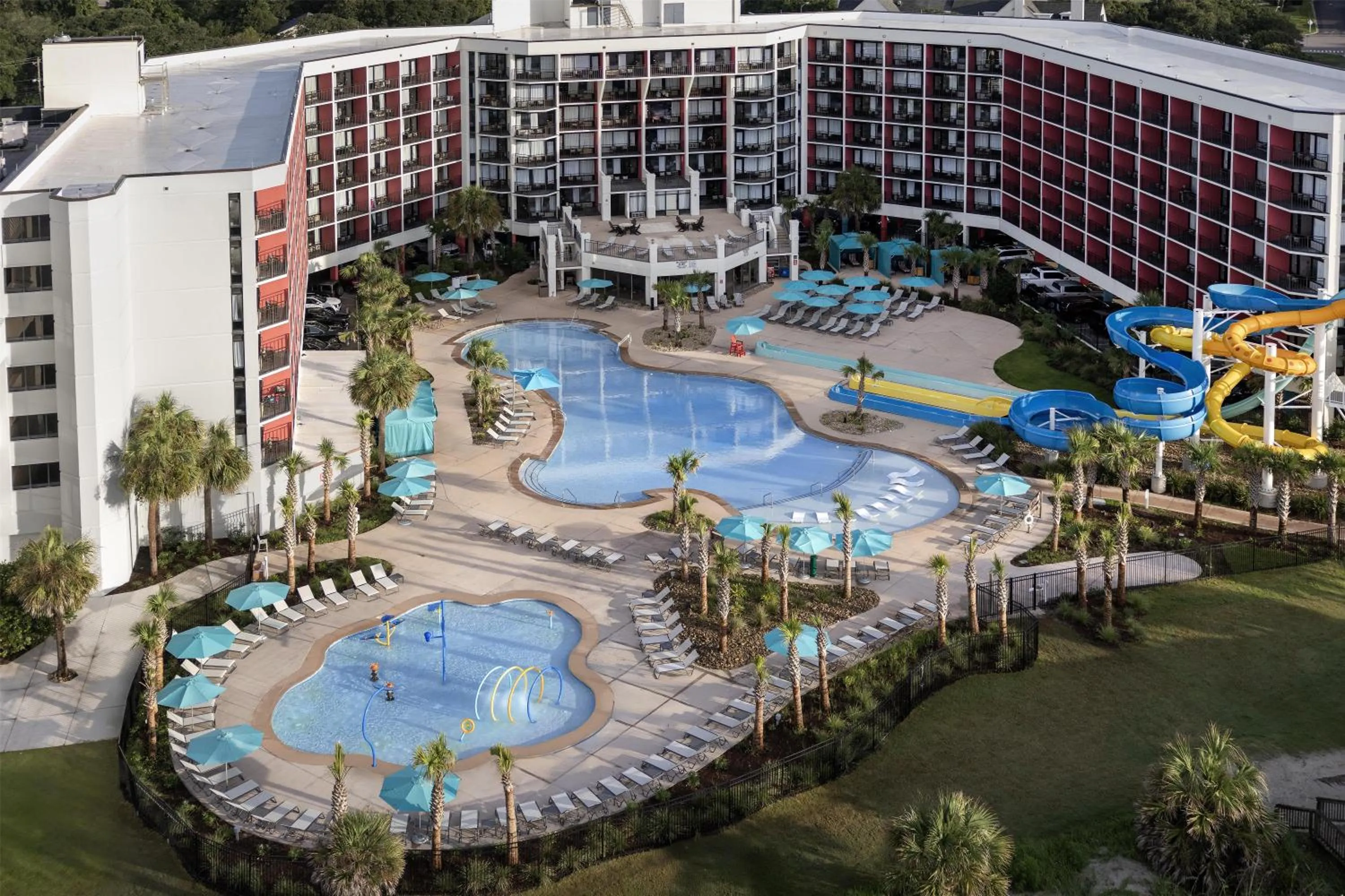 Pool view in The Ellie Beach Resort Myrtle Beach, Tapestry By Hilton