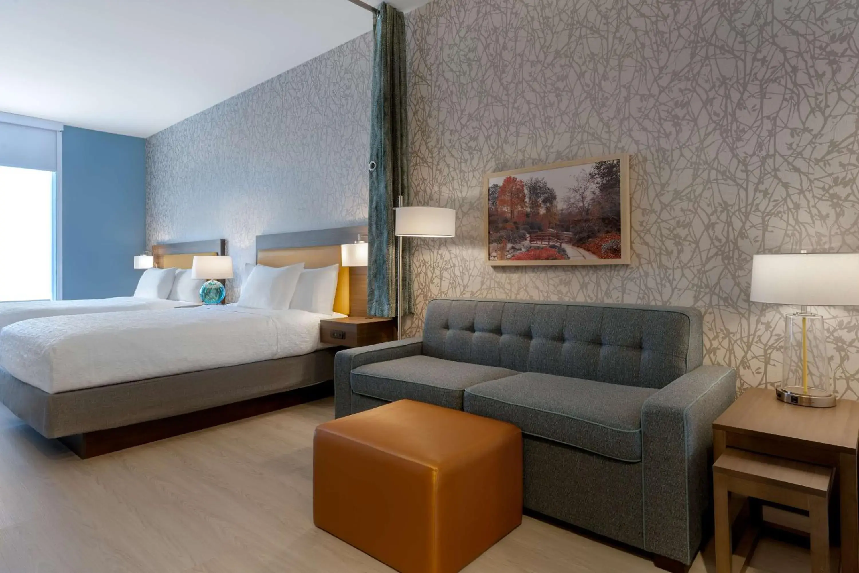 Living room, Bed in Home2 Suites By Hilton Kokomo Living room, Bed in Home2 Suites By Hilton Kokomo