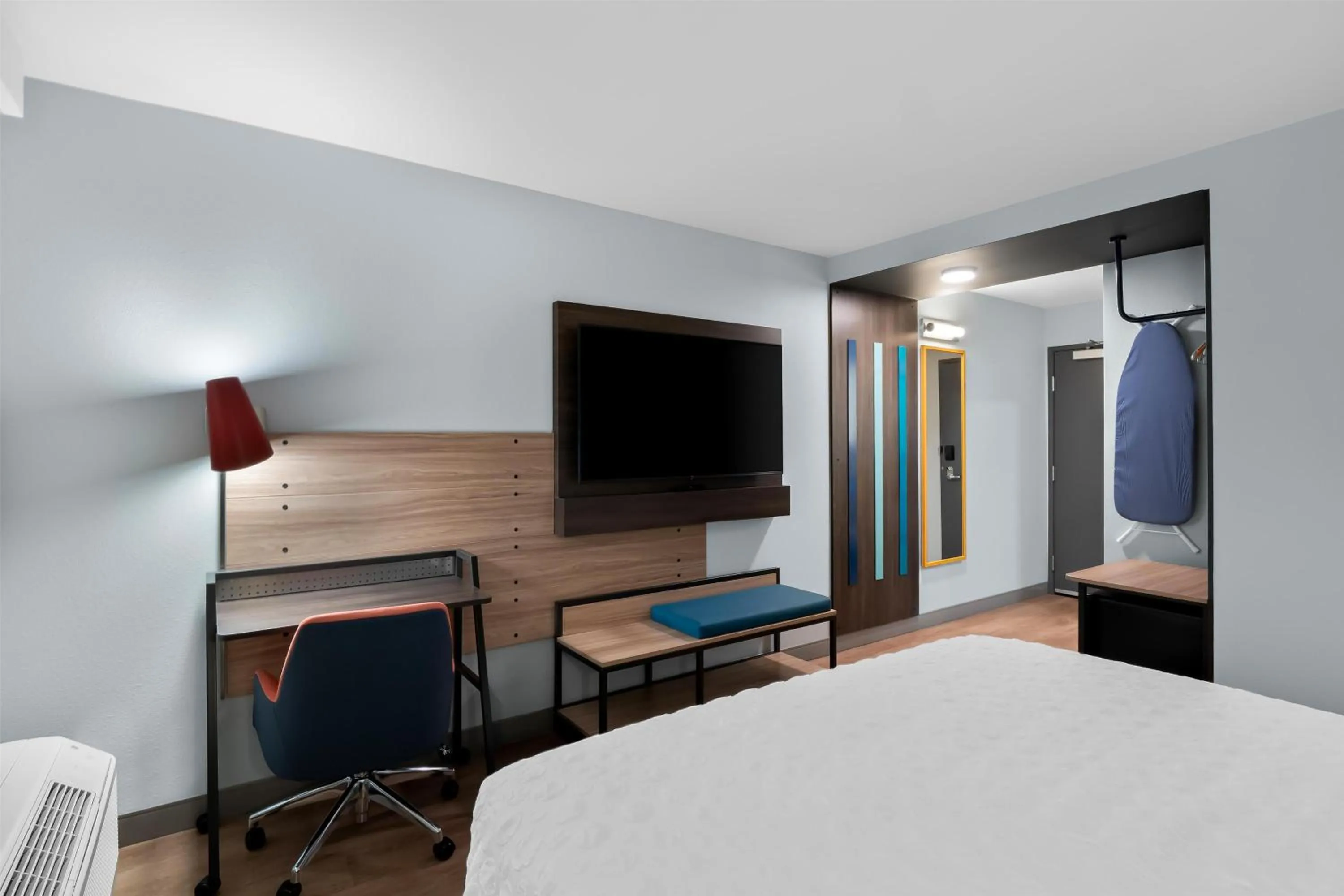 Bed in Tru By Hilton Wauseon