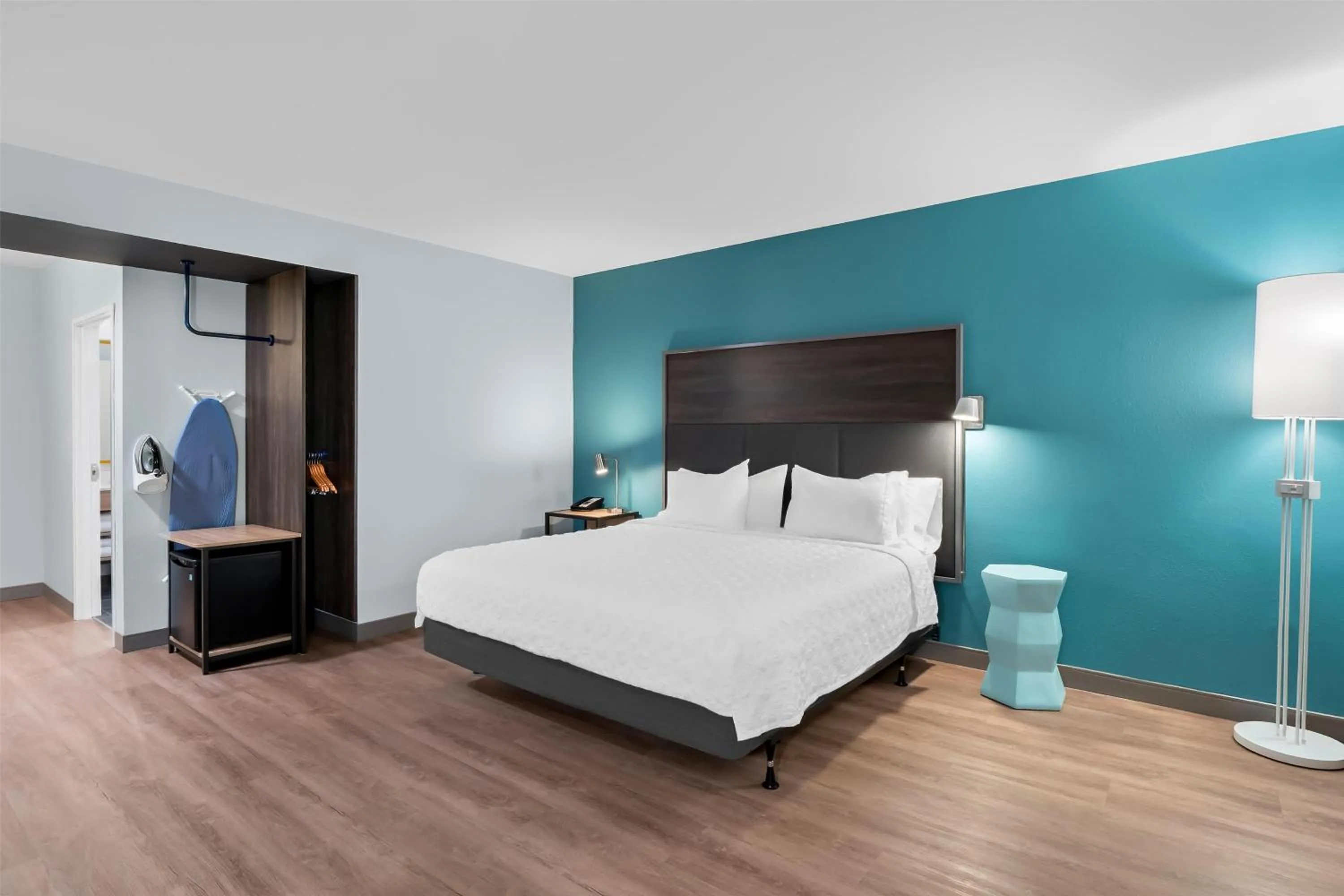 Bed in Tru By Hilton Wauseon