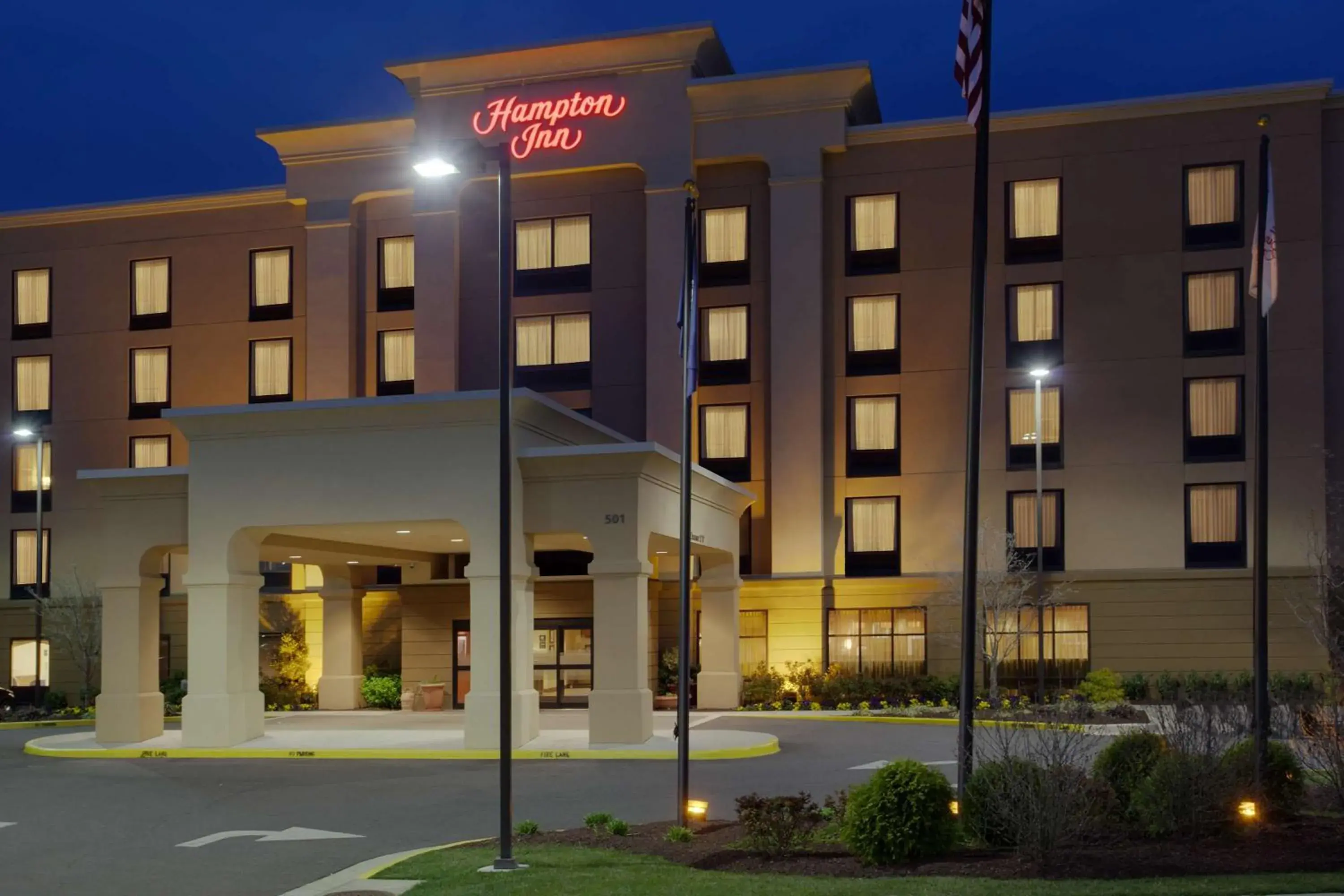 Property building in Hampton Inn Warrenton, Va Property building in Hampton Inn Warrenton, Va