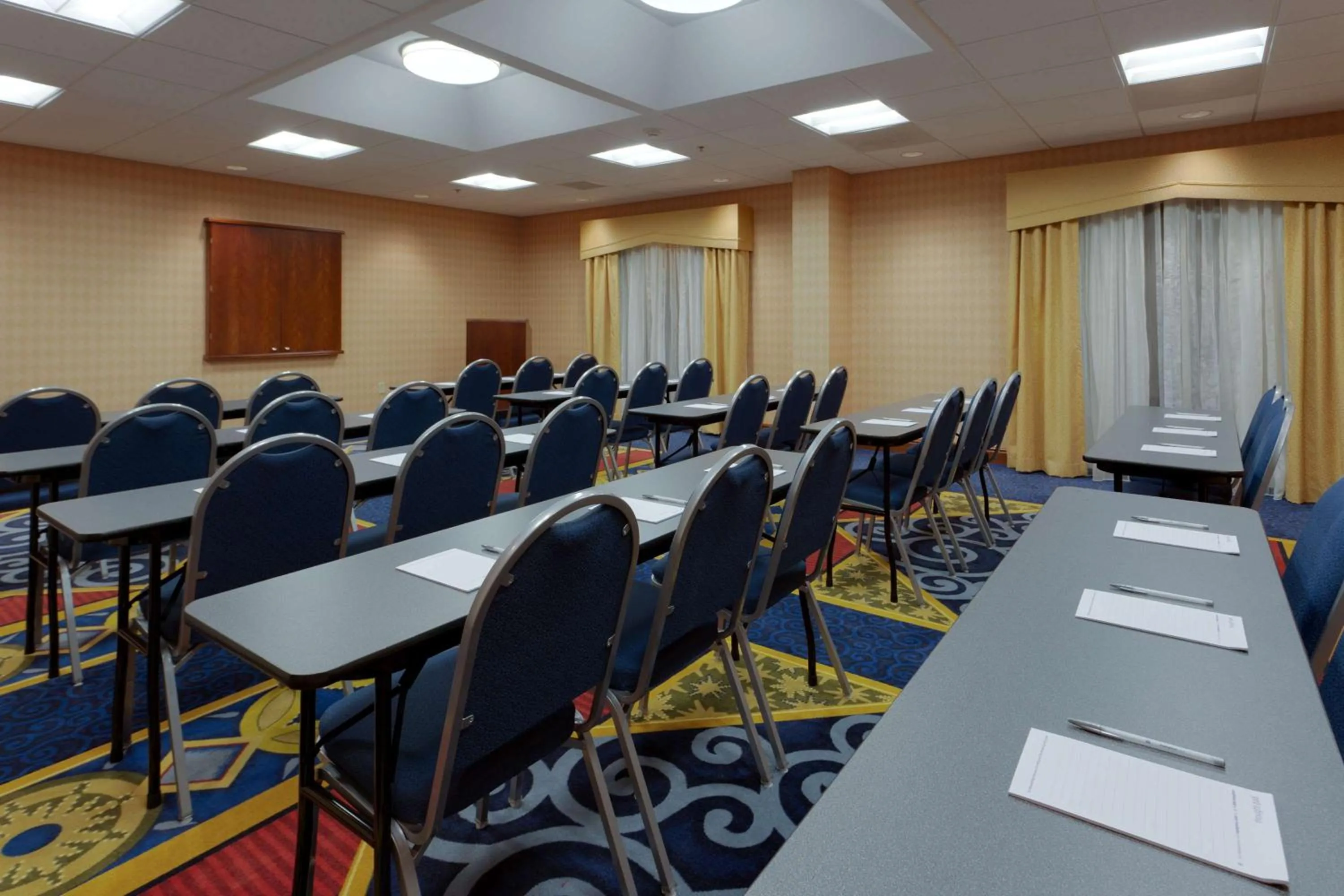 Meeting/conference room in Hampton Inn Warrenton, Va