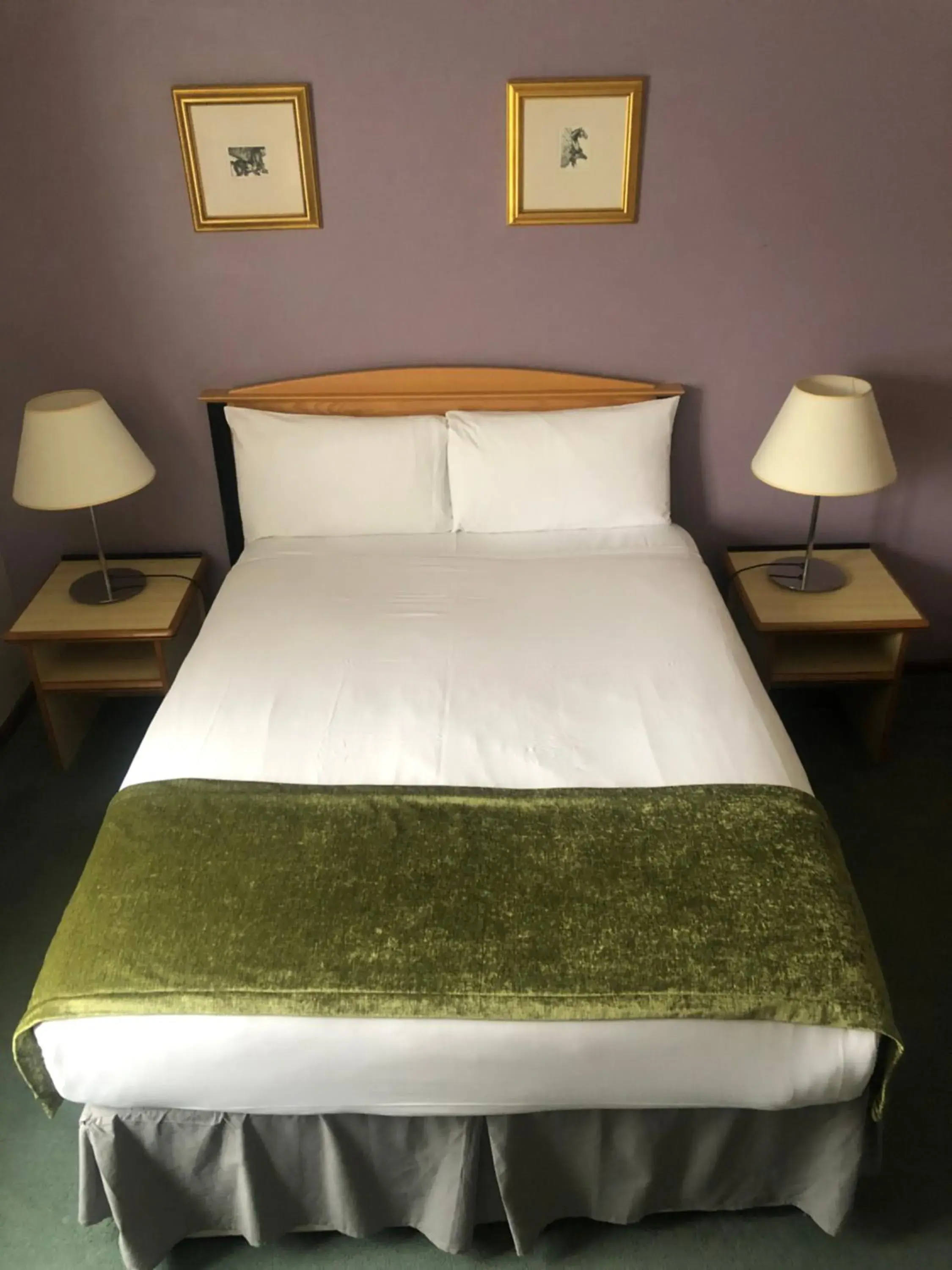 Bedroom, Bed in Redwings Lodge Sawtry Huntingdon Bedroom, Bed in Redwings Lodge Sawtry Huntingdon