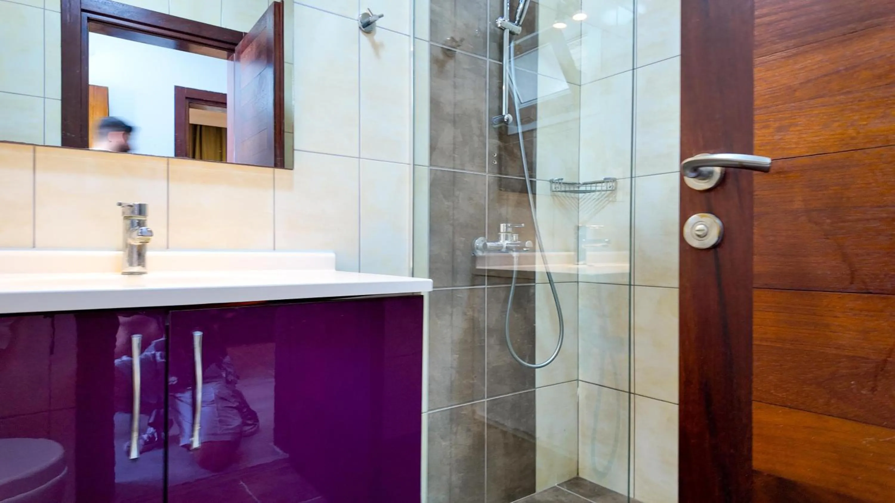 Shower in Lizbonia Hotels Bodrum