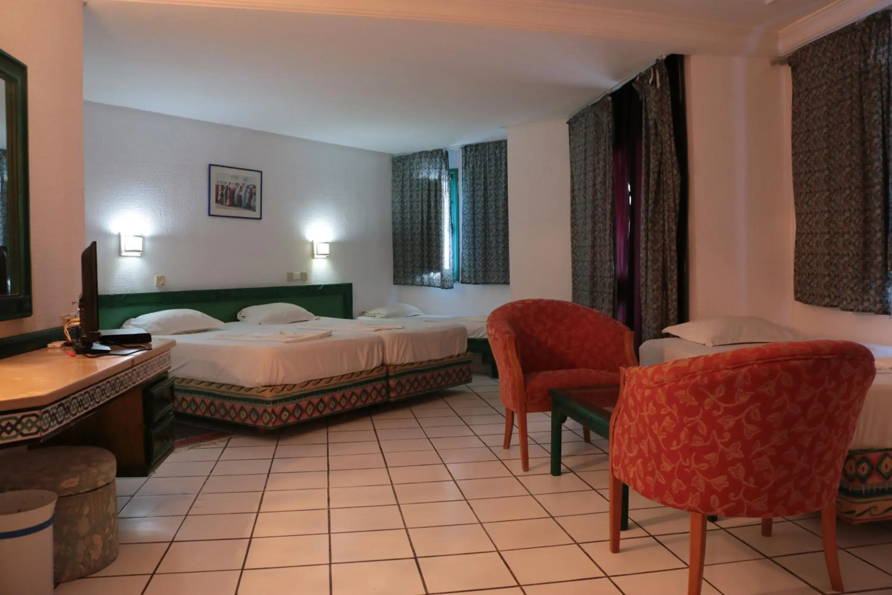 Photo of the whole room in Hotel Le Khalife Photo of the whole room in Hotel Le Khalife