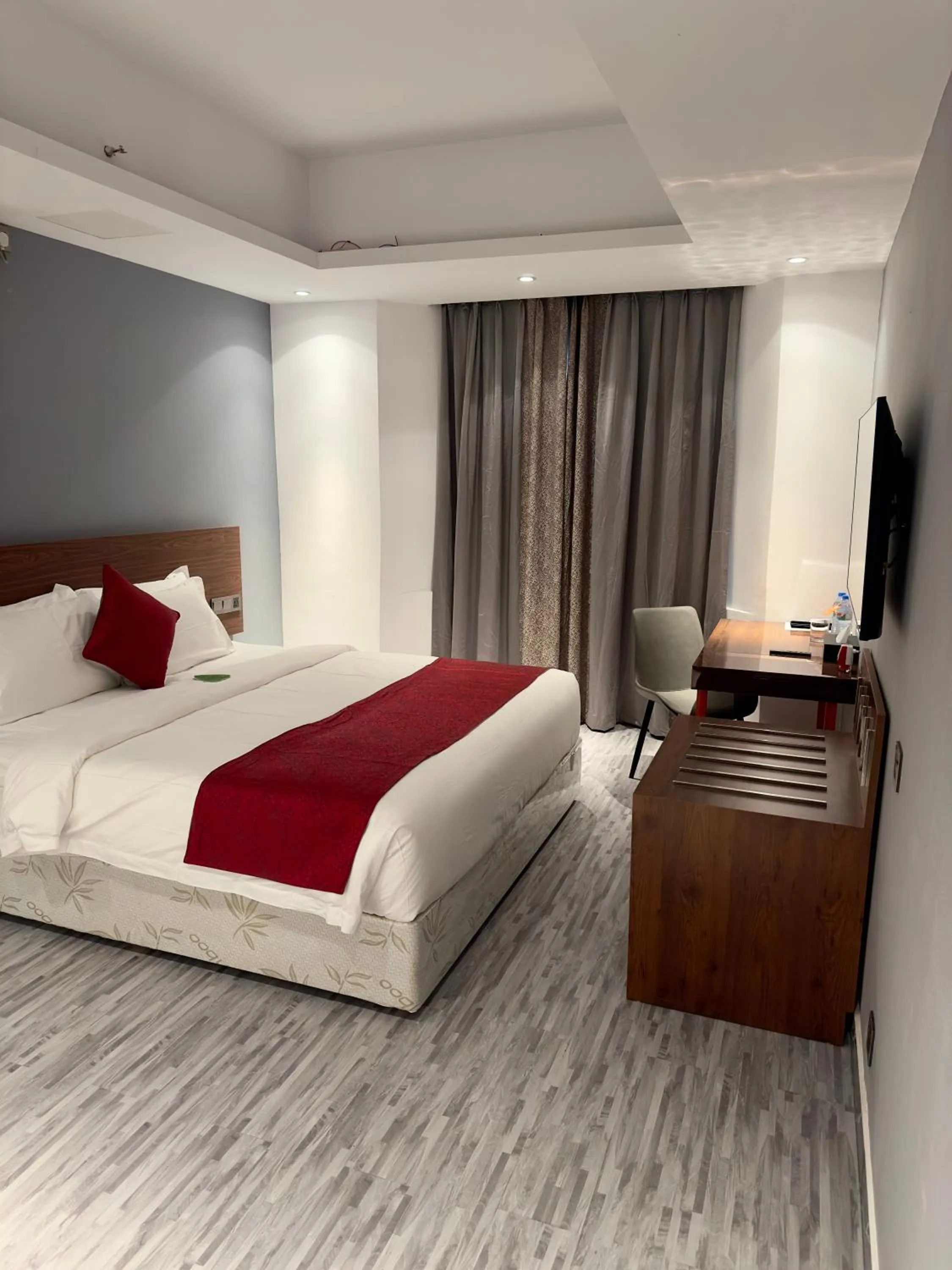 Bed in Hotel Omni Residency Baridhara