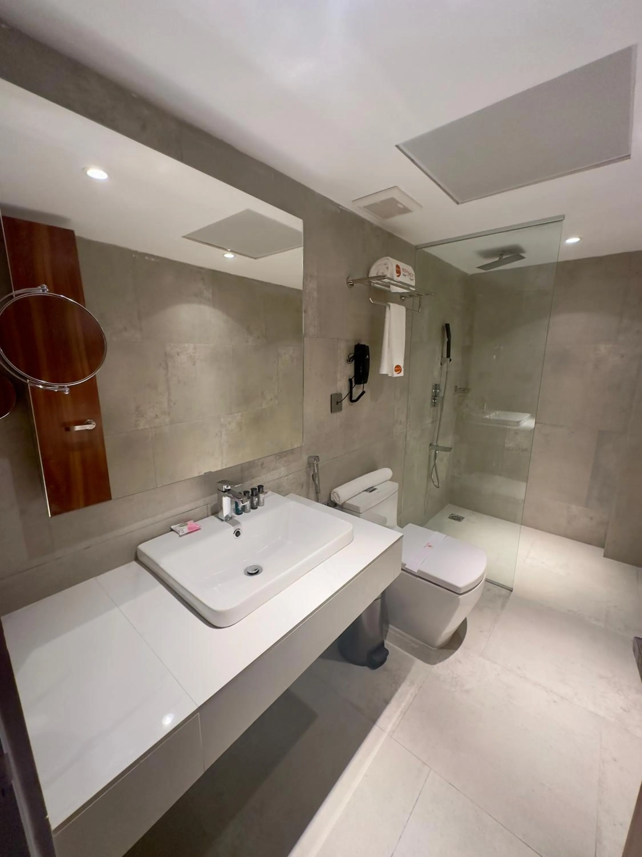 Shower in Hotel Omni Residency Baridhara