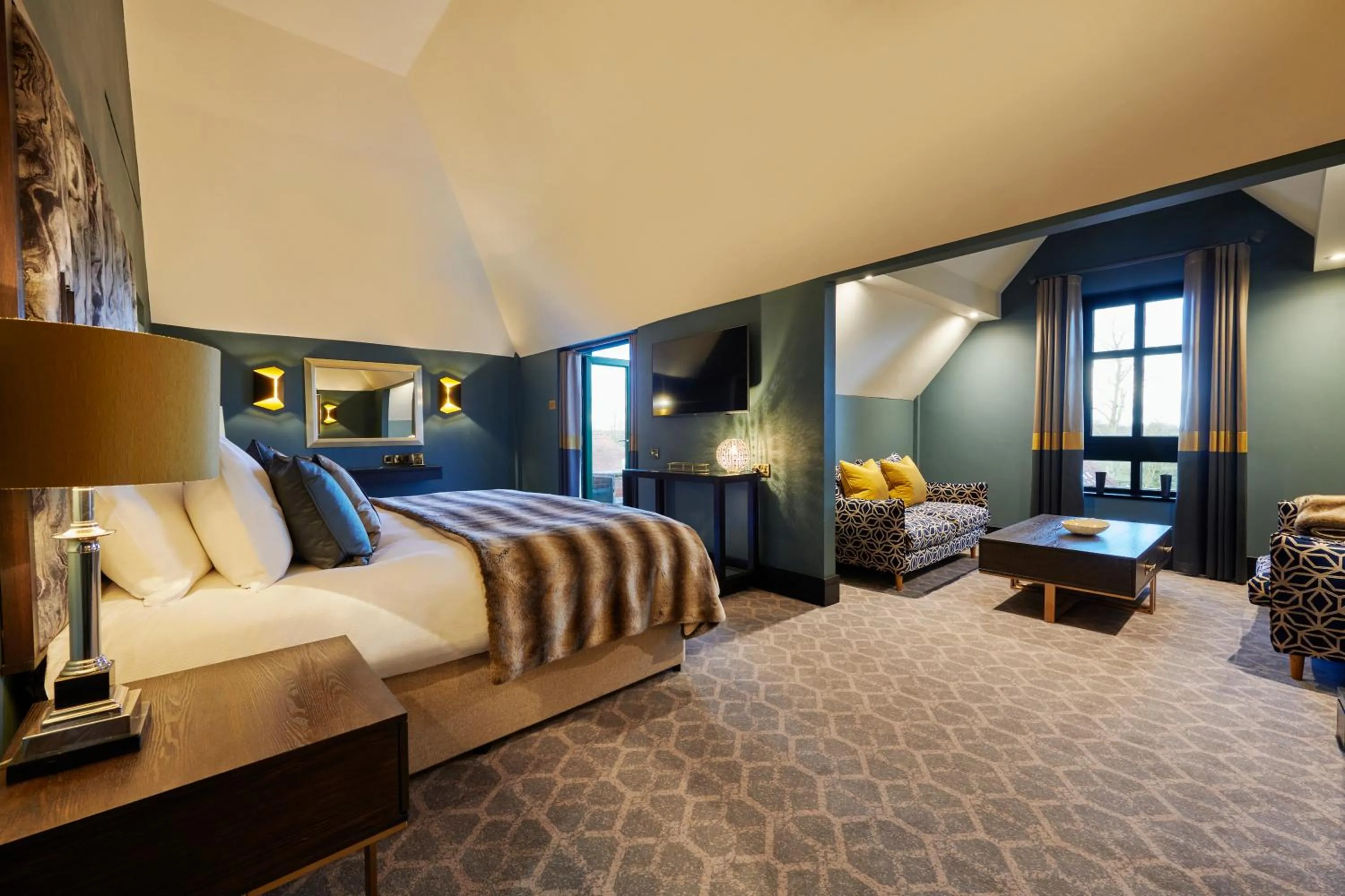 Bed in Aldwark Manor Estate