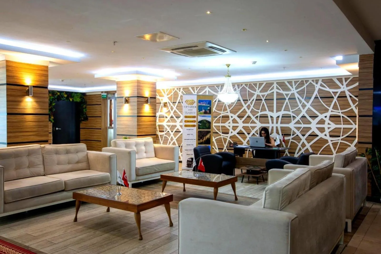 Seating area in Cevaher Hotel & Suıtes