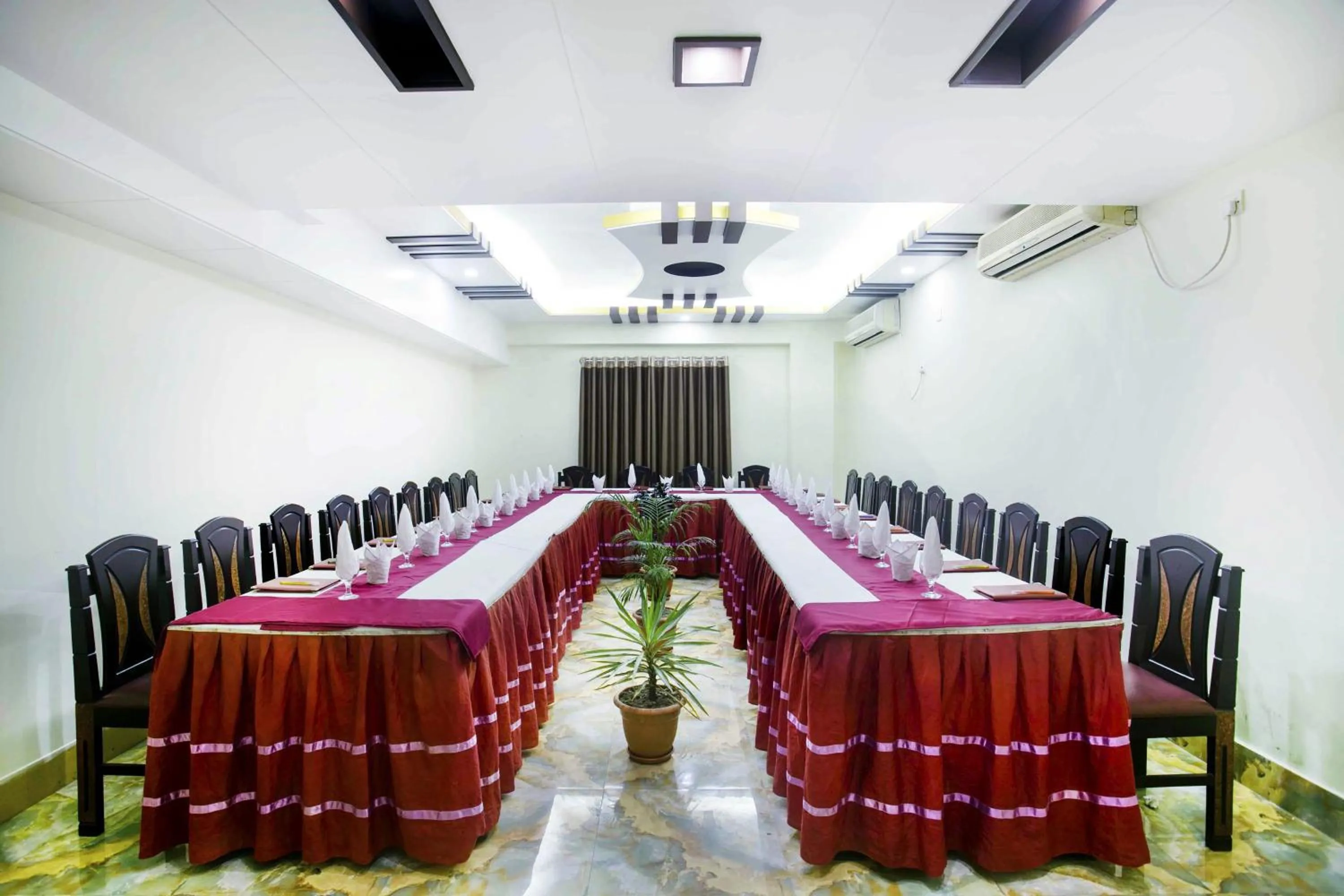 Meeting/conference room in Panshi Inn Sylhet
