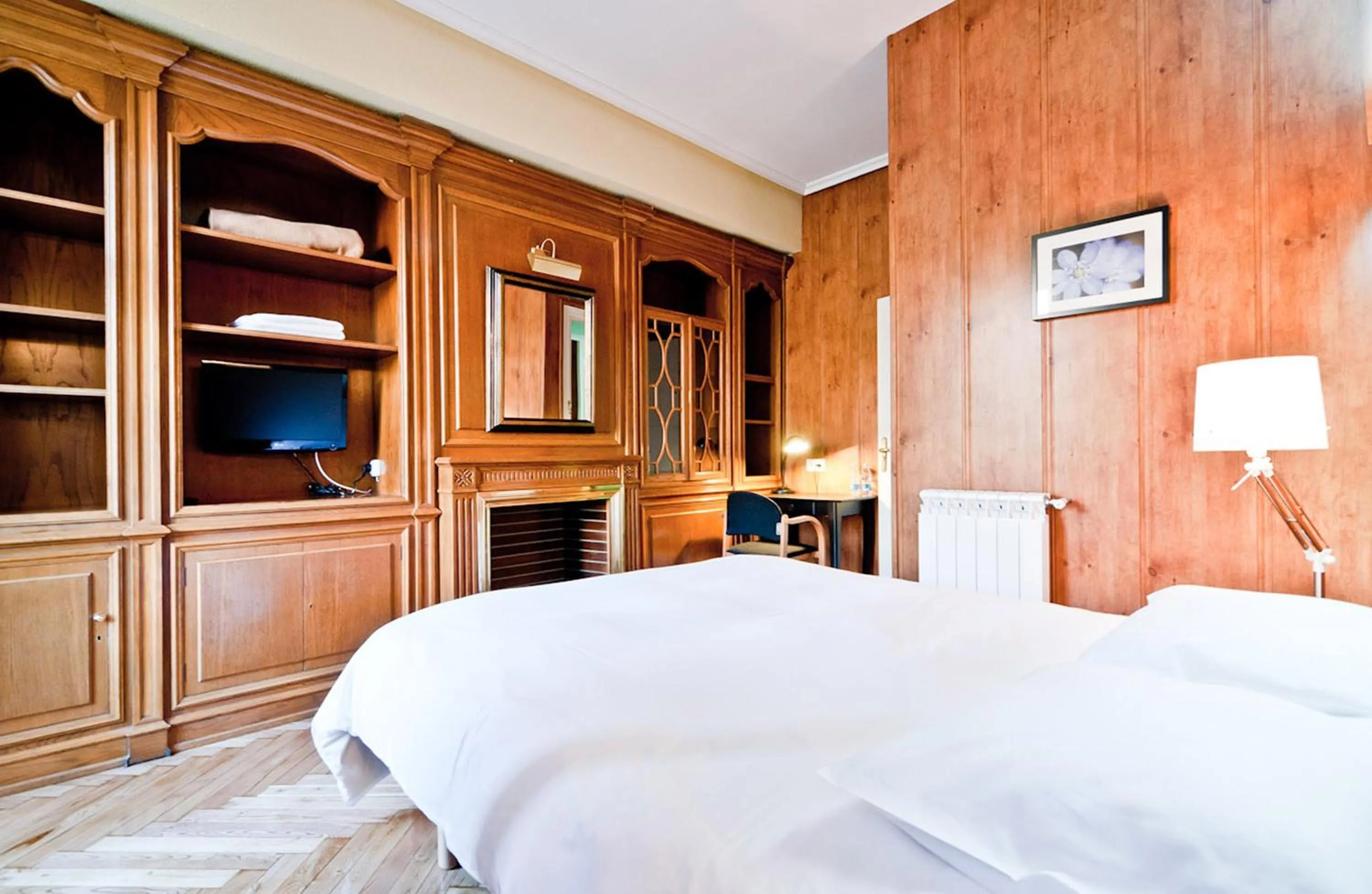 Photo of the whole room, Bed in Hostal Asunción