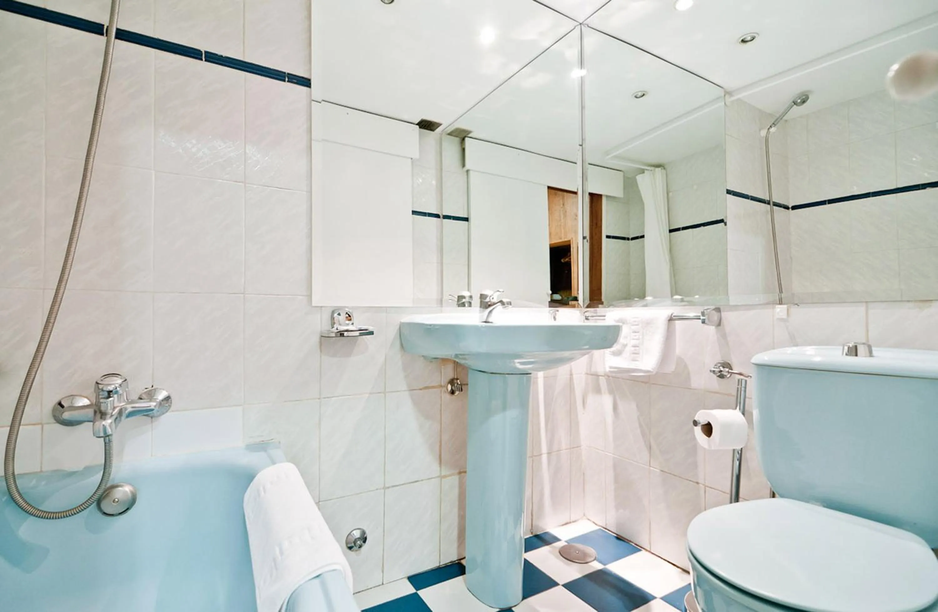 Bathroom in Hostal Asunción