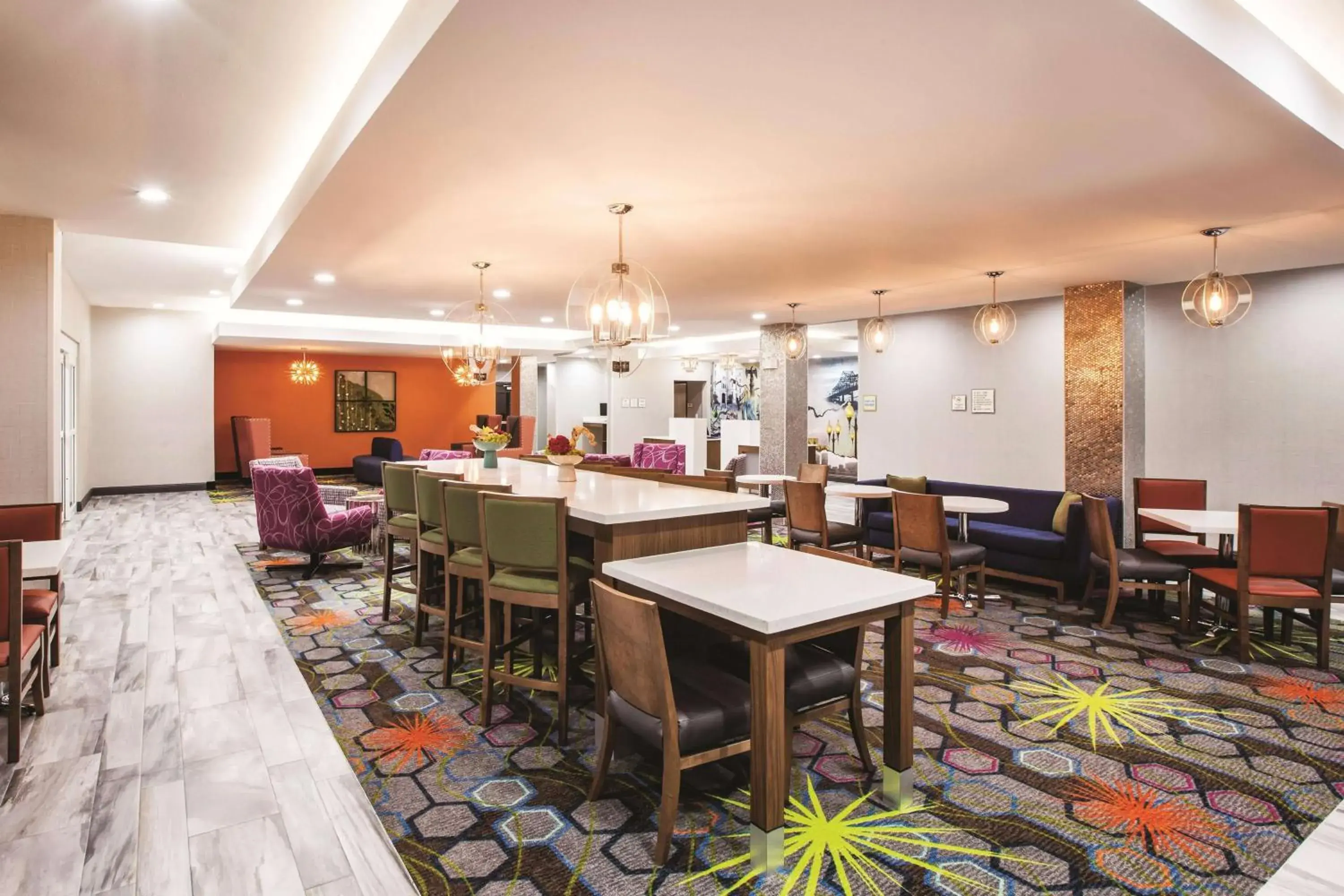 Property building in La Quinta Inn & Suites Port Allen La Property building in La Quinta Inn & Suites Port Allen La