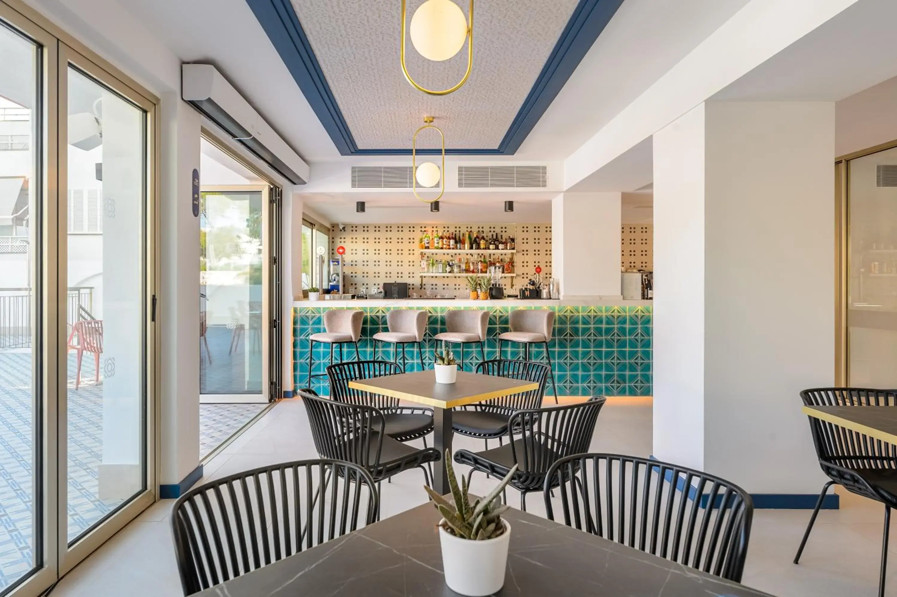 Lounge or bar in Hotel Vibra Palma Cactus Lounge or bar in Hotel Vibra Palma Cactus