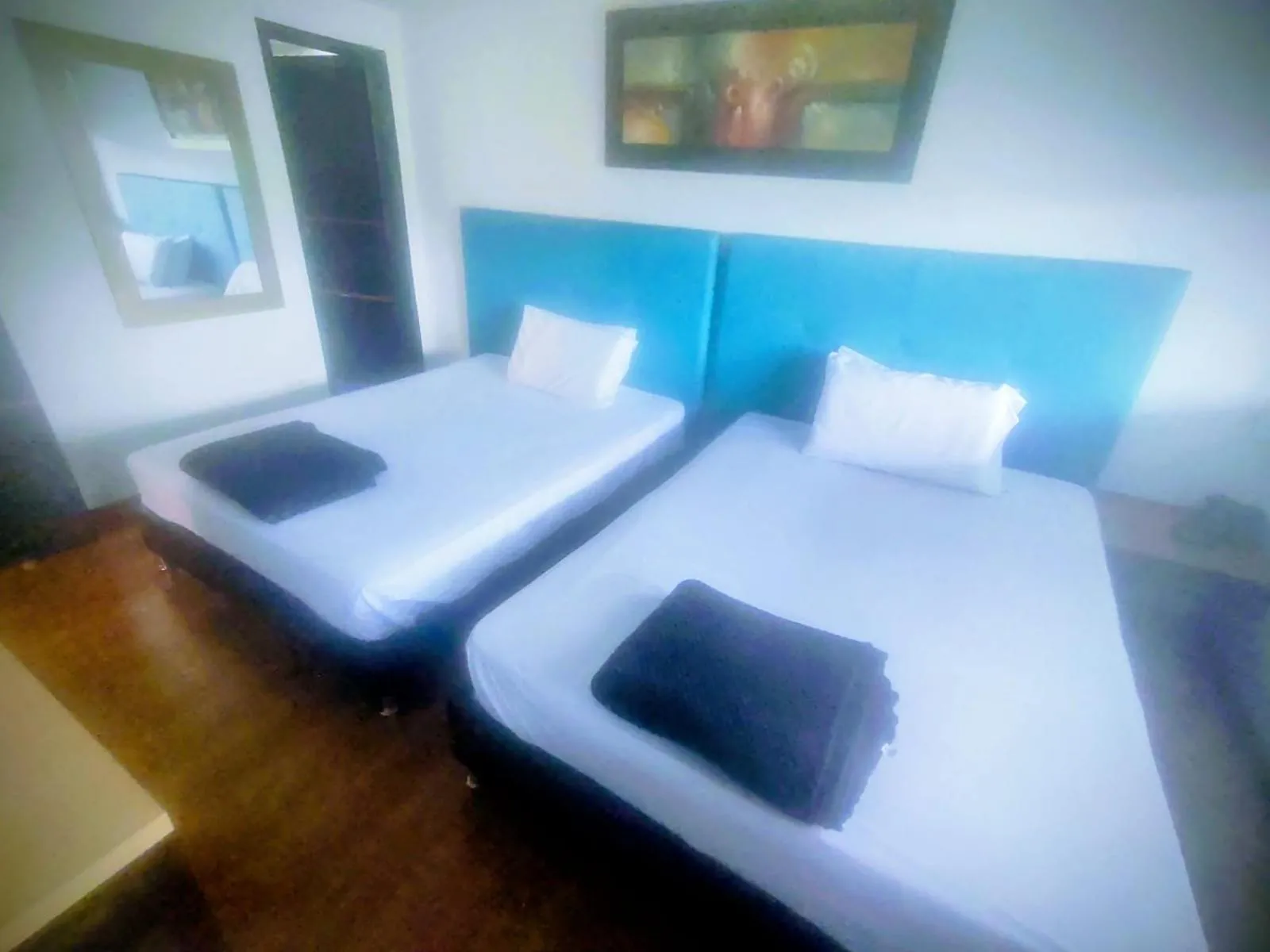 Triple Room - single occupancy in Hotel Bogotá la embajada