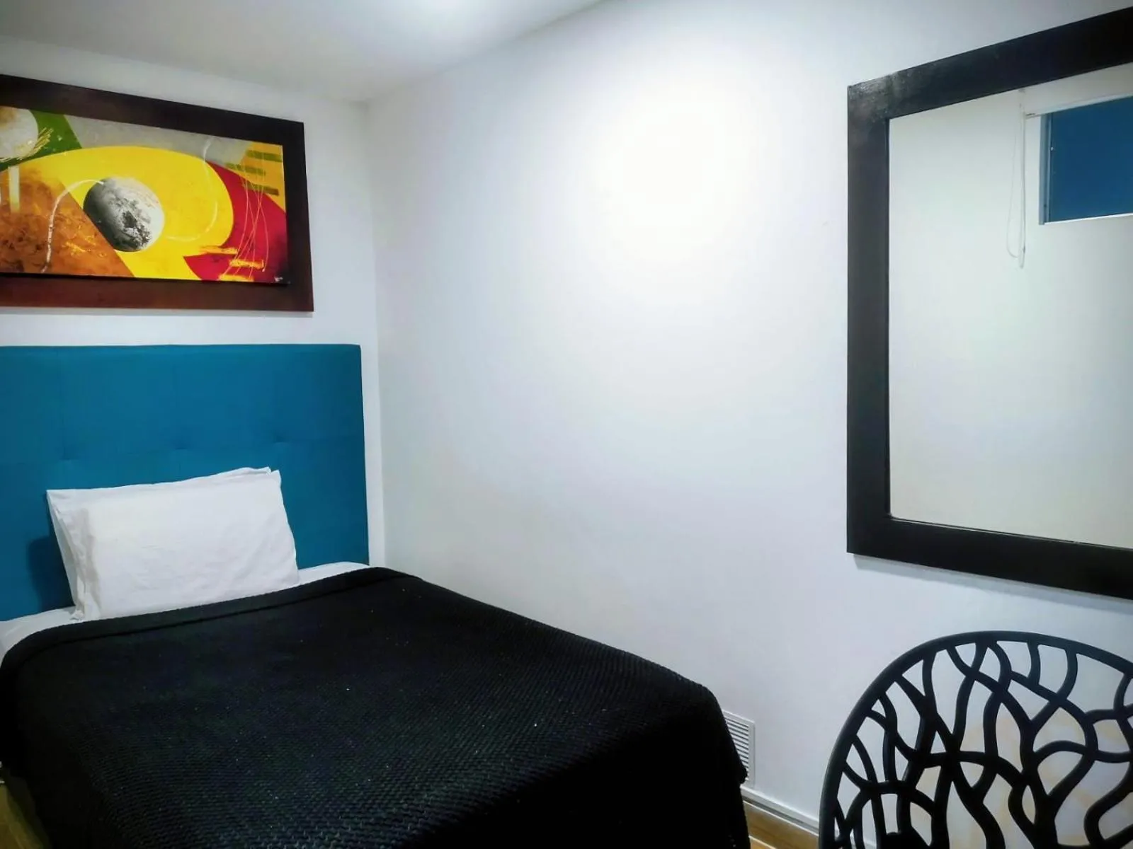Standard Single Room in Hotel Bogotá la embajada