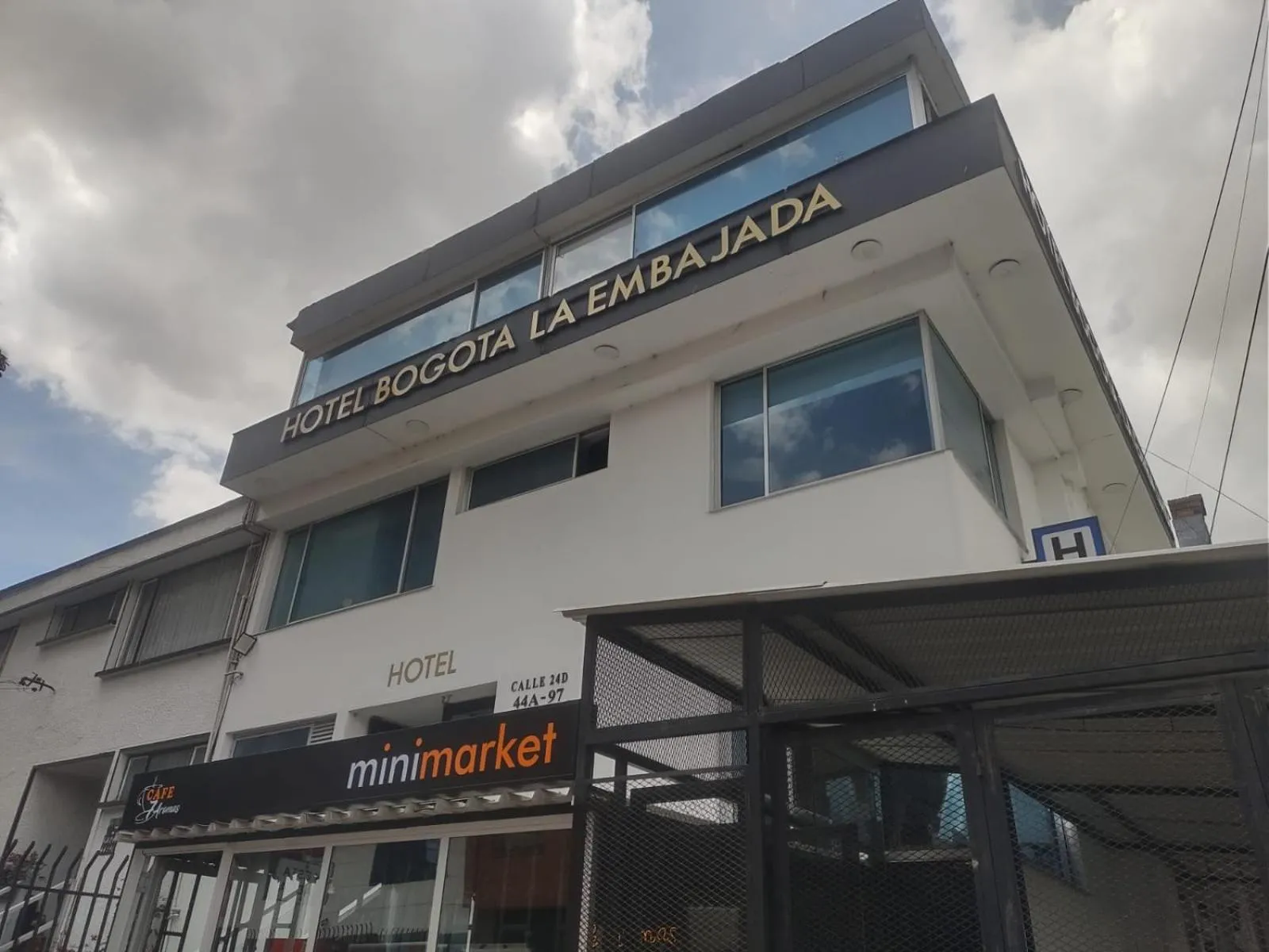 Hotel Bogotá la embajada
