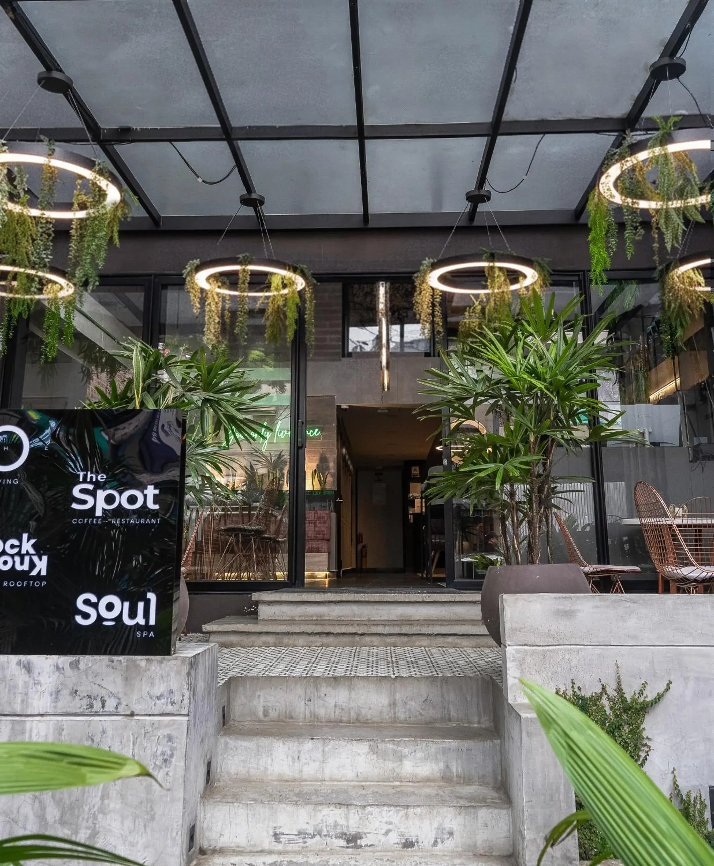 Facade/entrance in The O by Seekers Medellín Facade/entrance in The O by Seekers Medellín