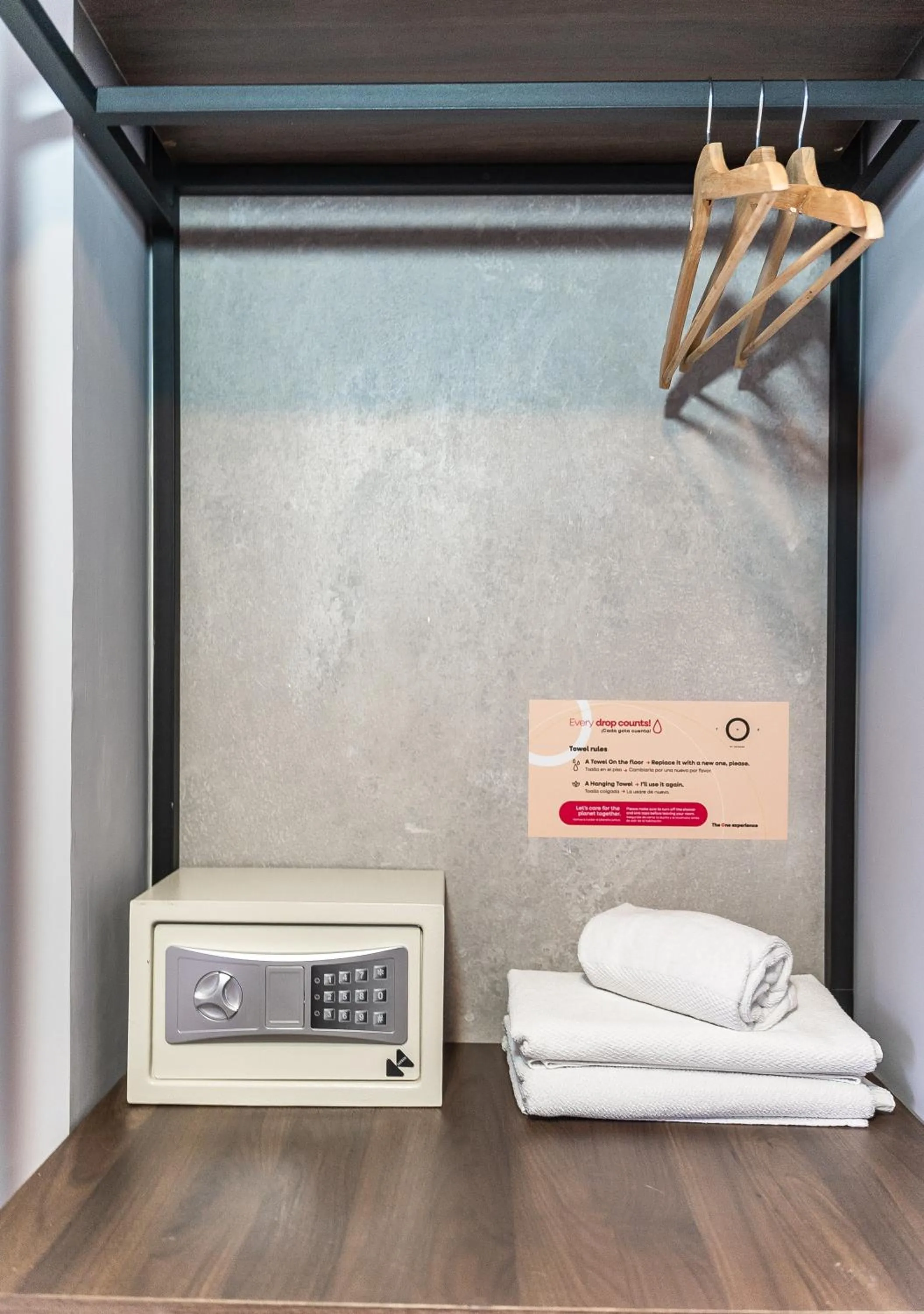 safe in The O by Seekers Medellín