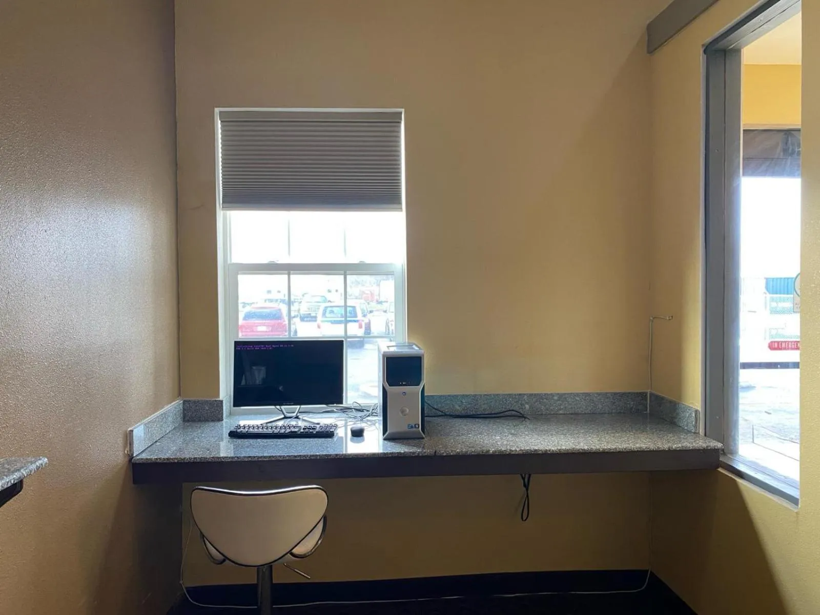 Super 8 by Wyndham Fort Wayne