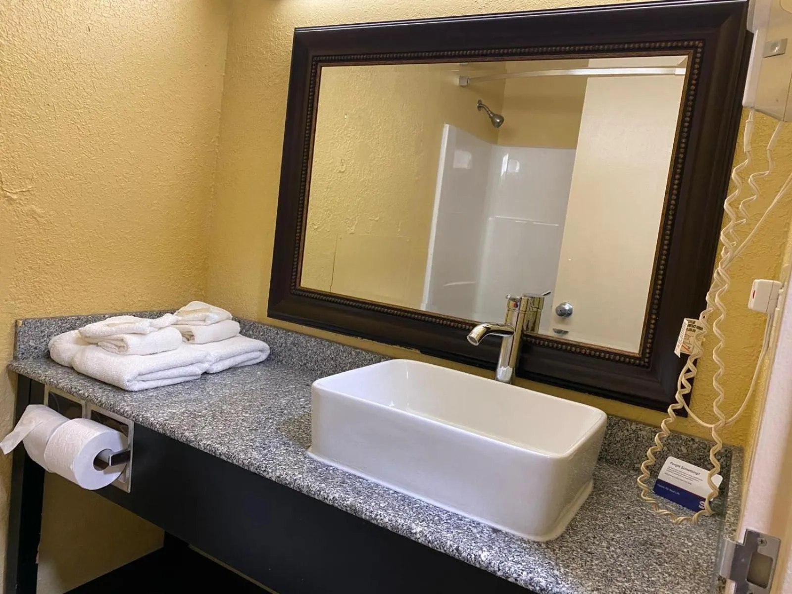 Super 8 by Wyndham Fort Wayne