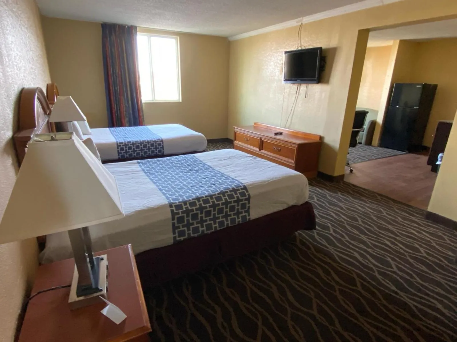 Bed in Super 8 by Wyndham Fort Wayne