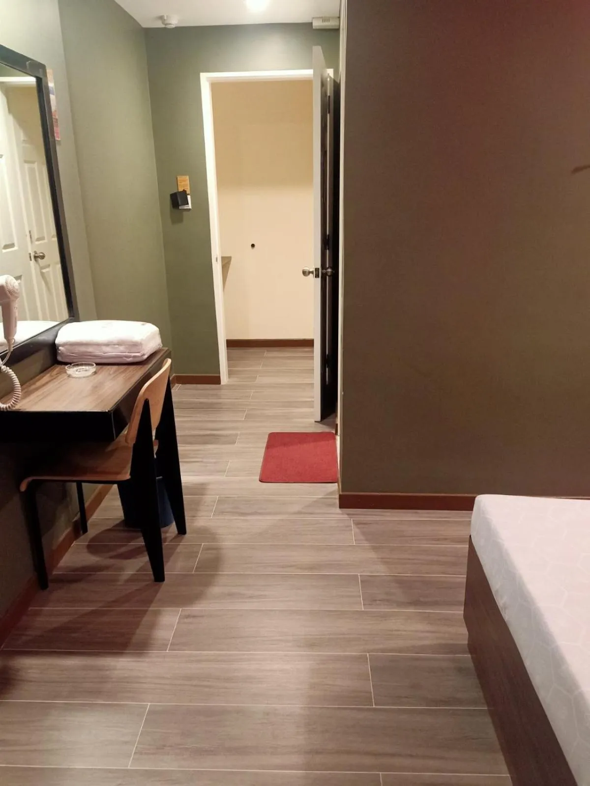 Photo of the whole room, Bed in Hotel Sogo General Trias