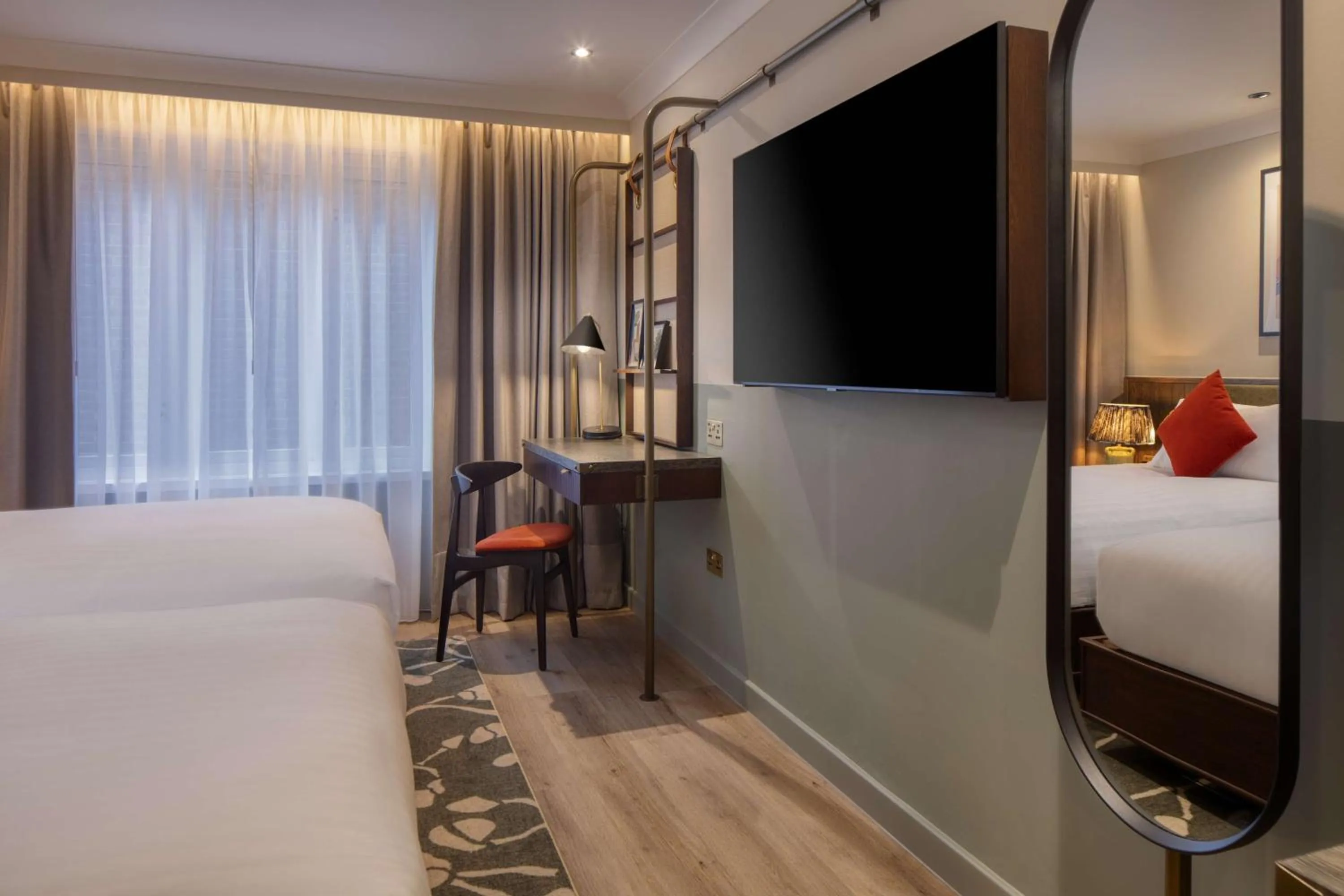 Bedroom, Bed in The Samuel Ryder Hotel St Albans, Tapestry Collection Hilton