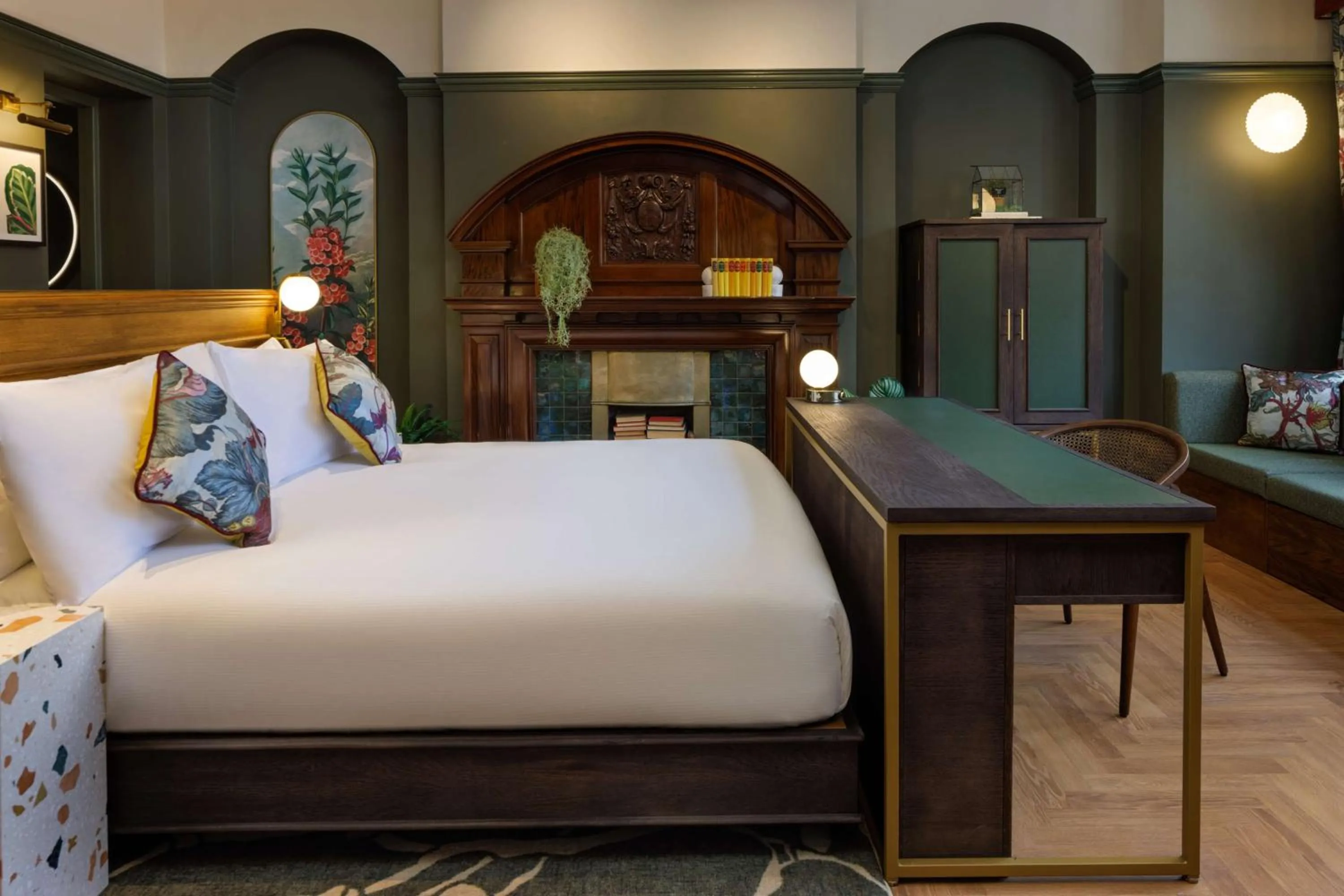 Bed in The Samuel Ryder Hotel St Albans, Tapestry Collection Hilton