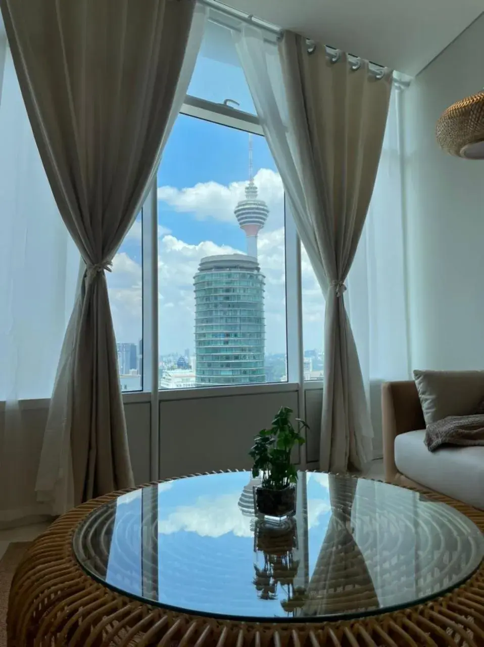 Living room in Sky Suites KLCC by Luna KL Living room in Sky Suites KLCC by Luna KL