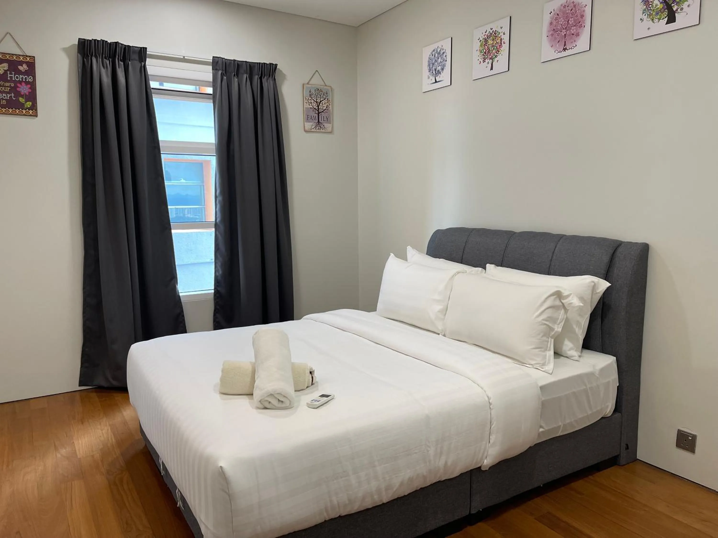 Bed in Sky Suites KLCC by Luna KL