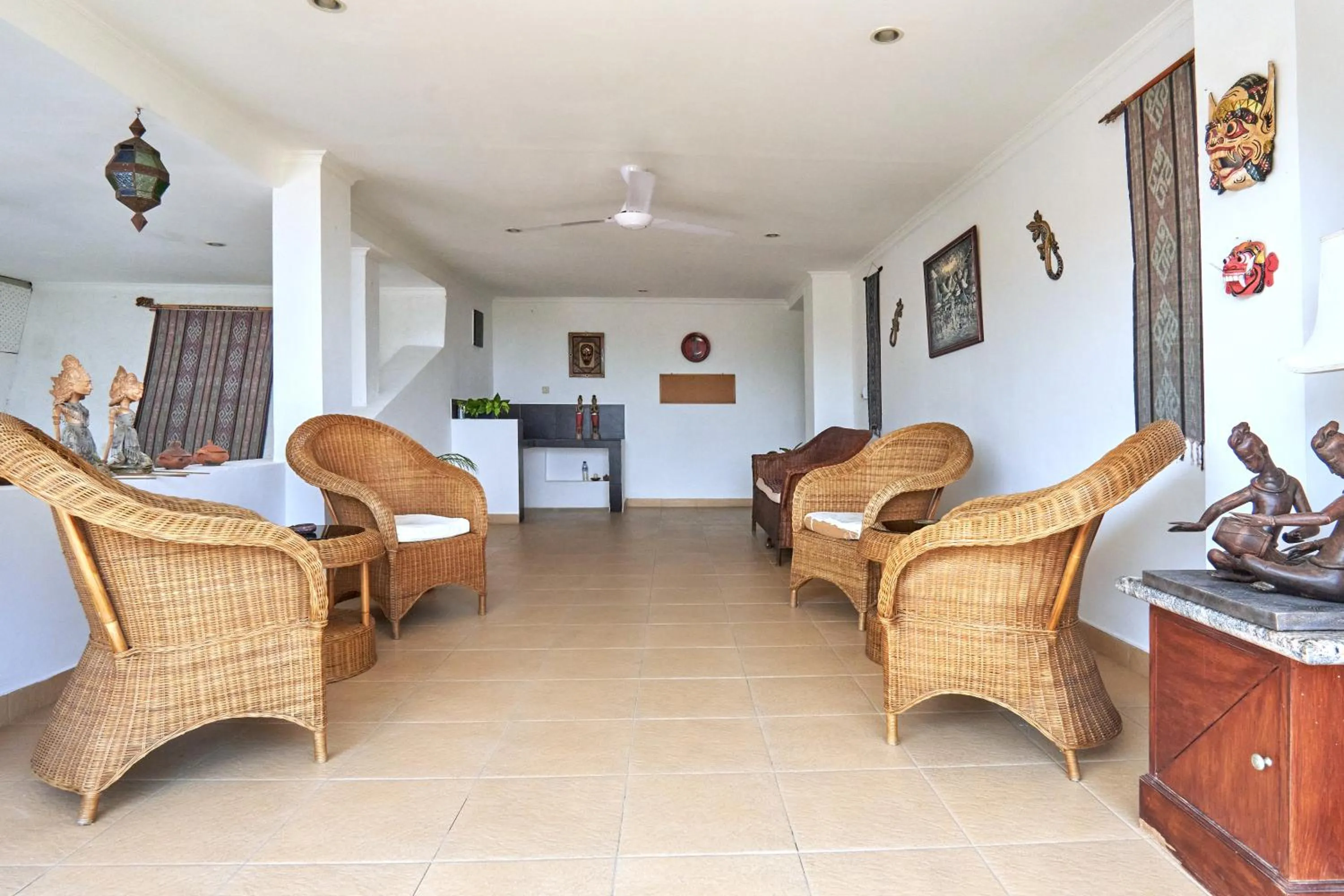 Area and facilities in Attara Hills Sunset Villa Senggigi