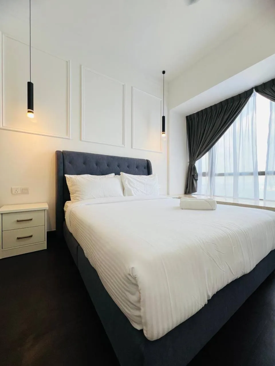 Bed in R&F Seine Region by ANJU