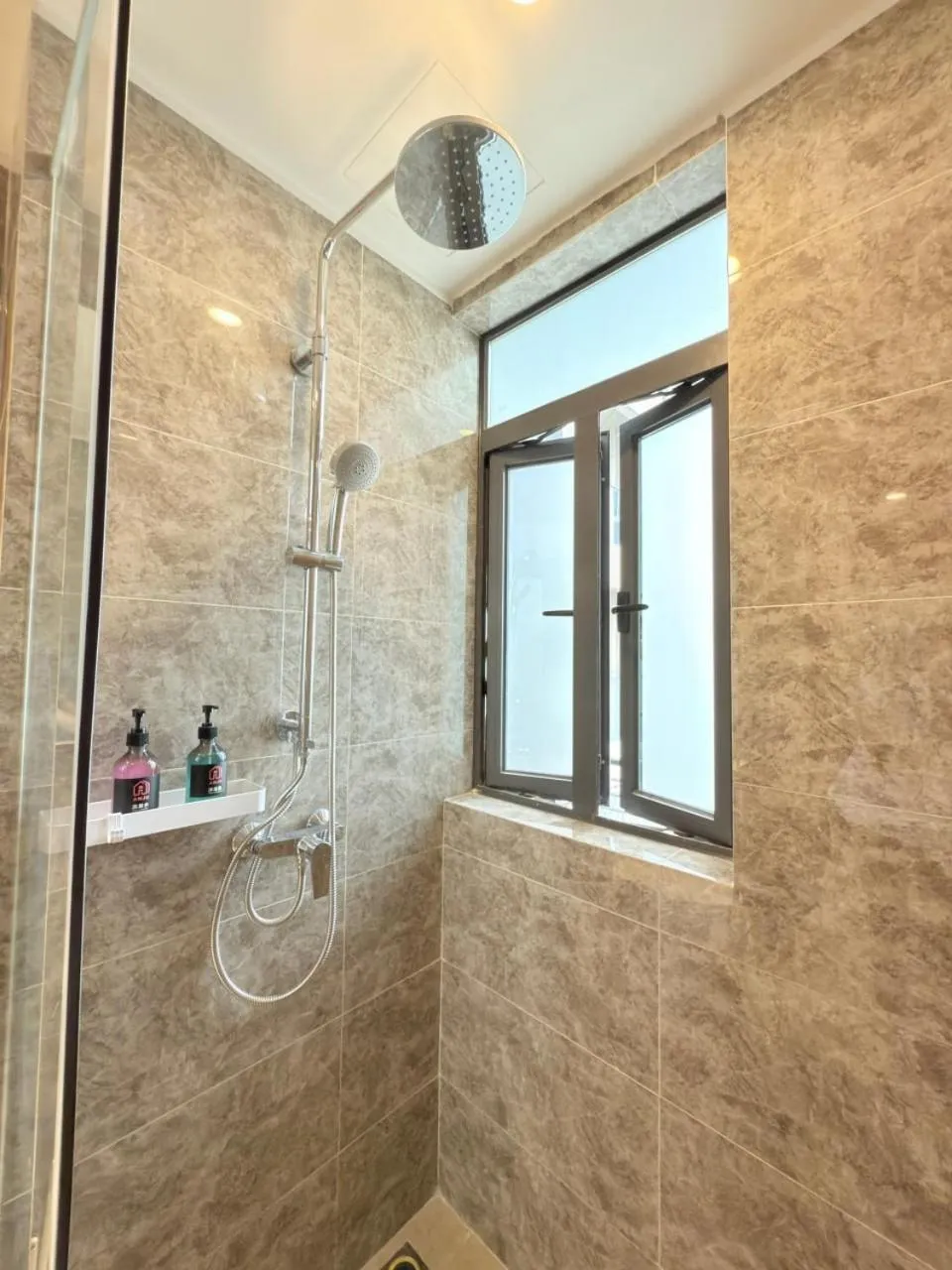 R&F Seine Region by ANJU