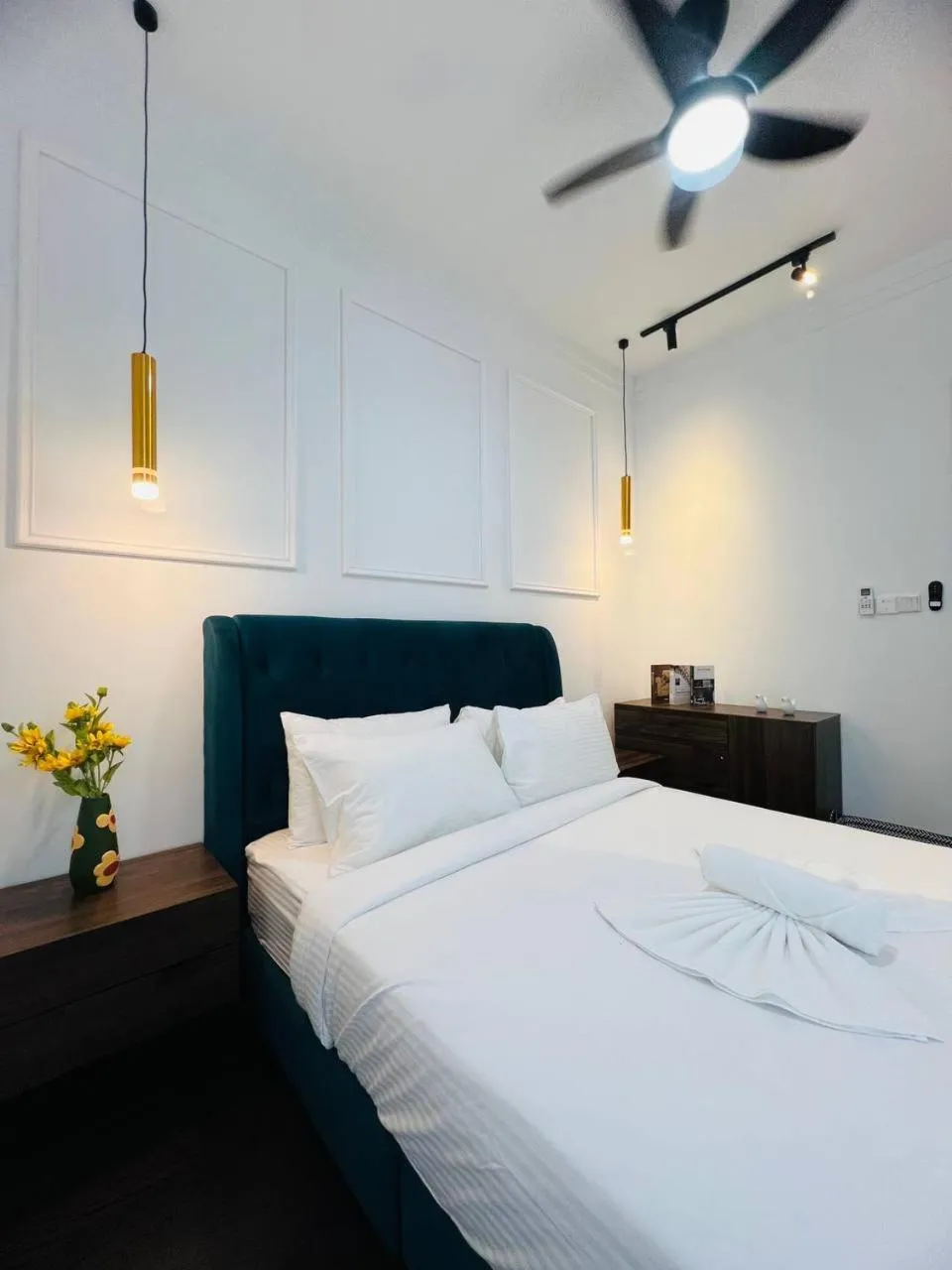 Bed in R&F Seine Region by ANJU