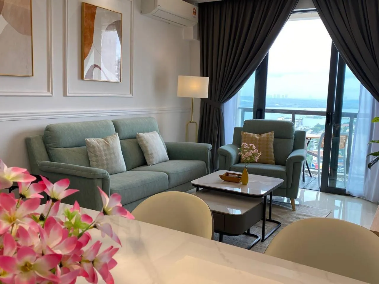 R&F Seine Region by ANJU