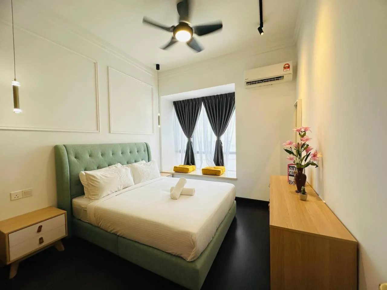 Bed in R&F Seine Region by ANJU