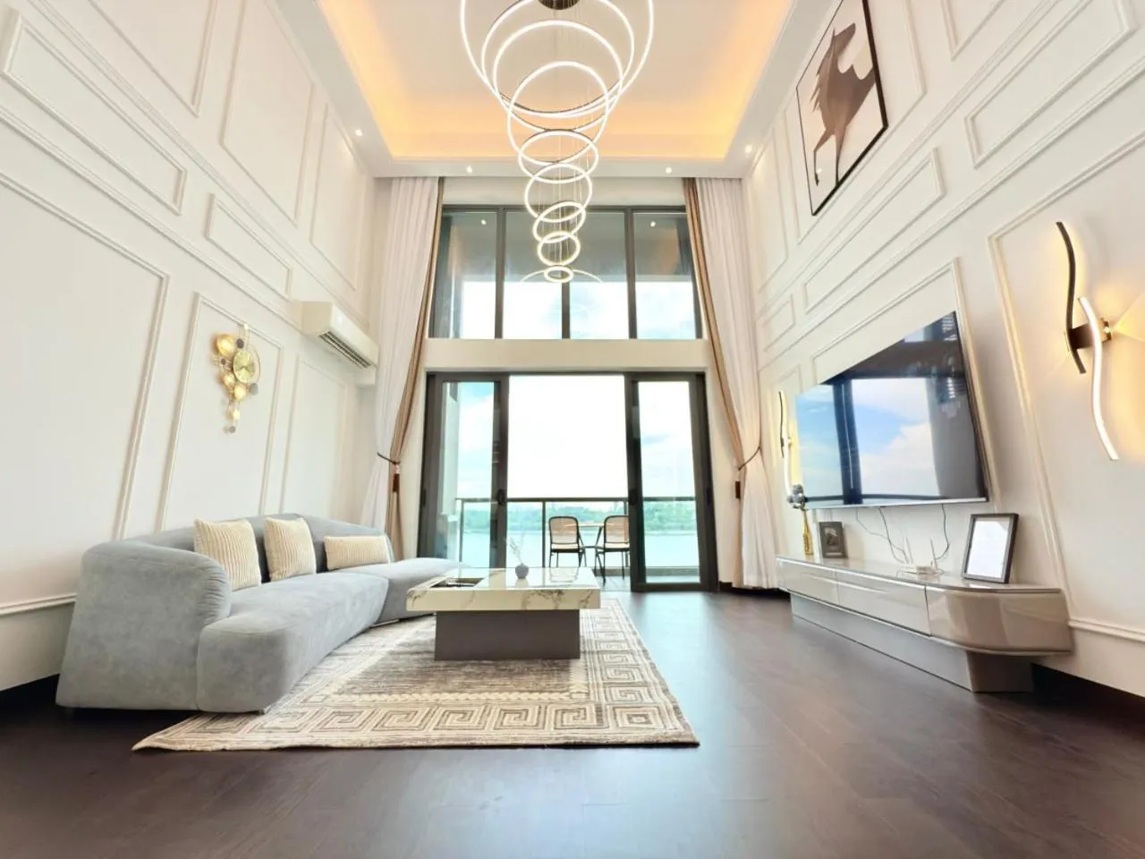 R&F Seine Region by ANJU