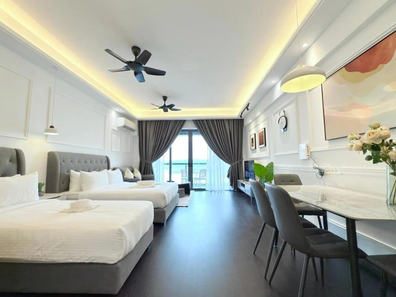 Bed in R&F Seine Region by ANJU