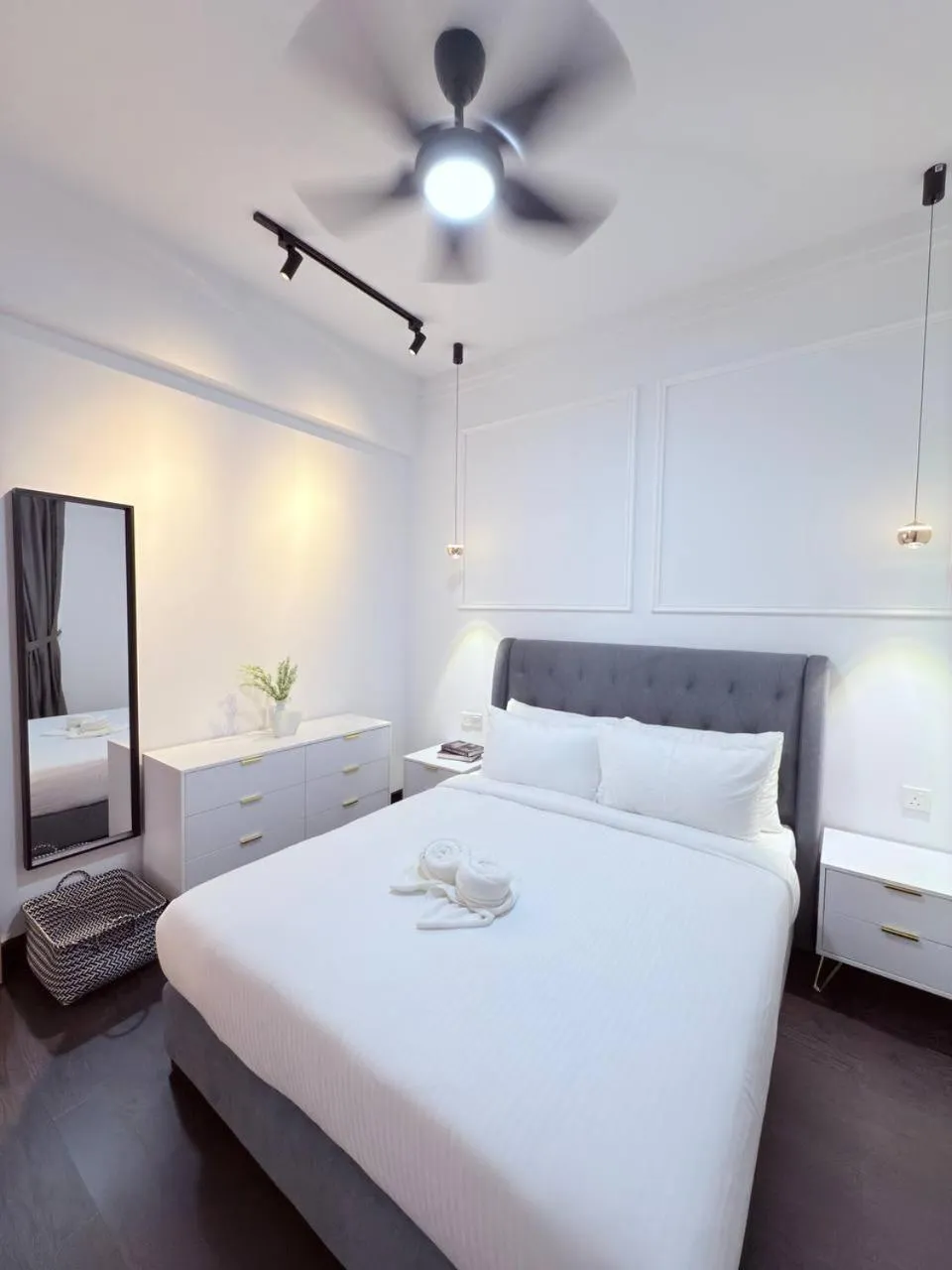 Bed in R&F Seine Region by ANJU