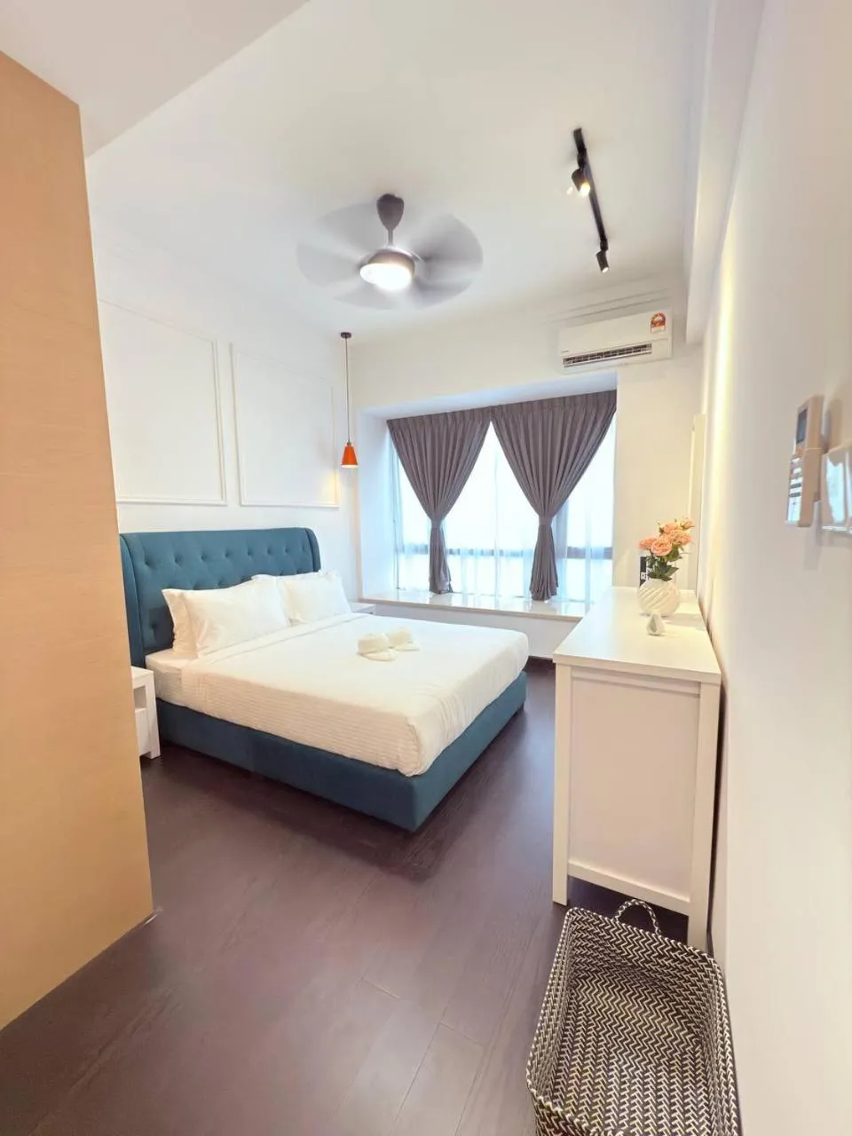 Bed in R&F Seine Region by ANJU