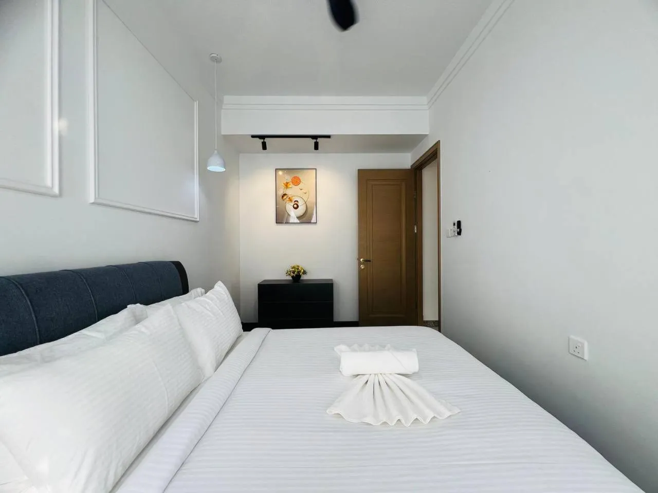 Bed in R&F Seine Region by ANJU