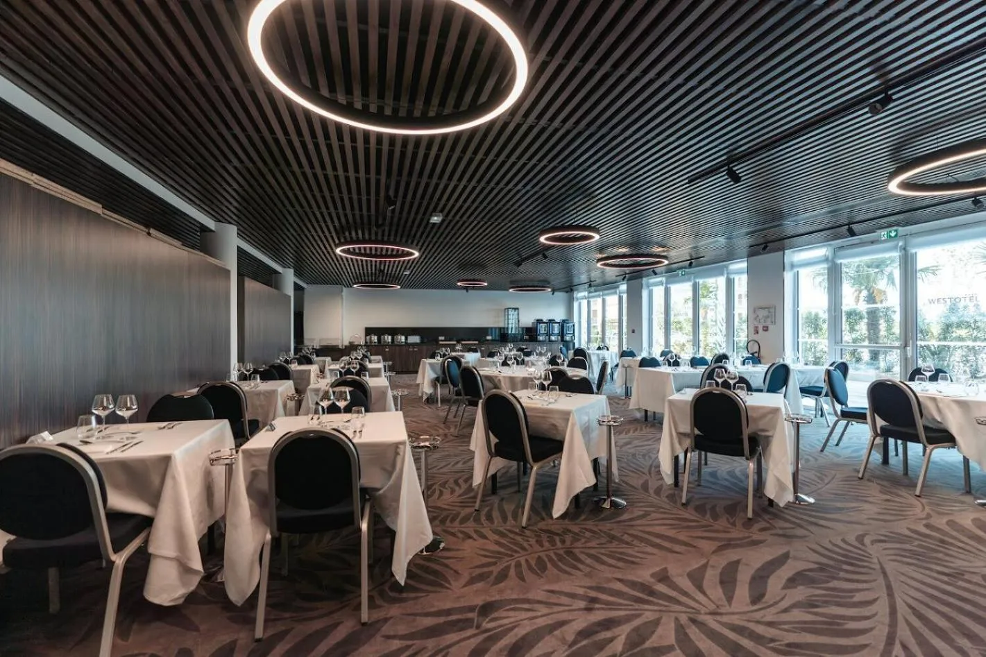 Restaurant/places to eat in Westotel Taverny - Paris Val-d'Oise